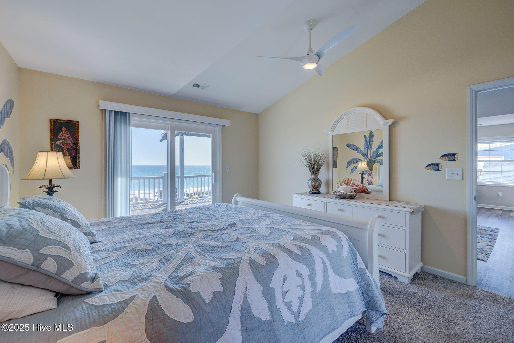 3764 Island Drive Property Photo 17