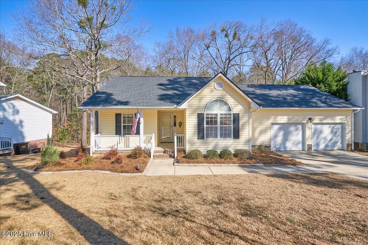 273 Coachman Way Property Photo