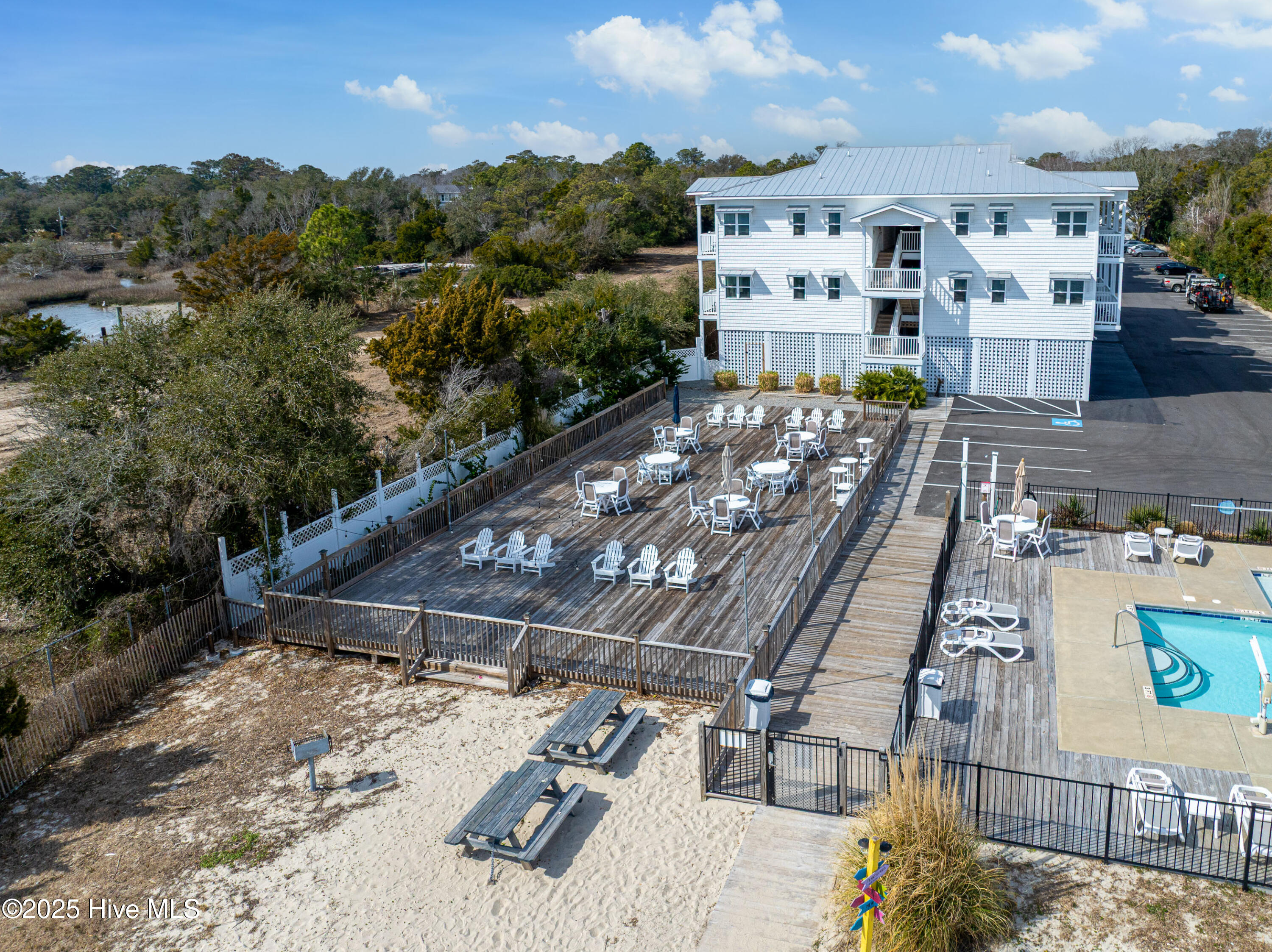 702 E Moore Street 207 Property Photo 24