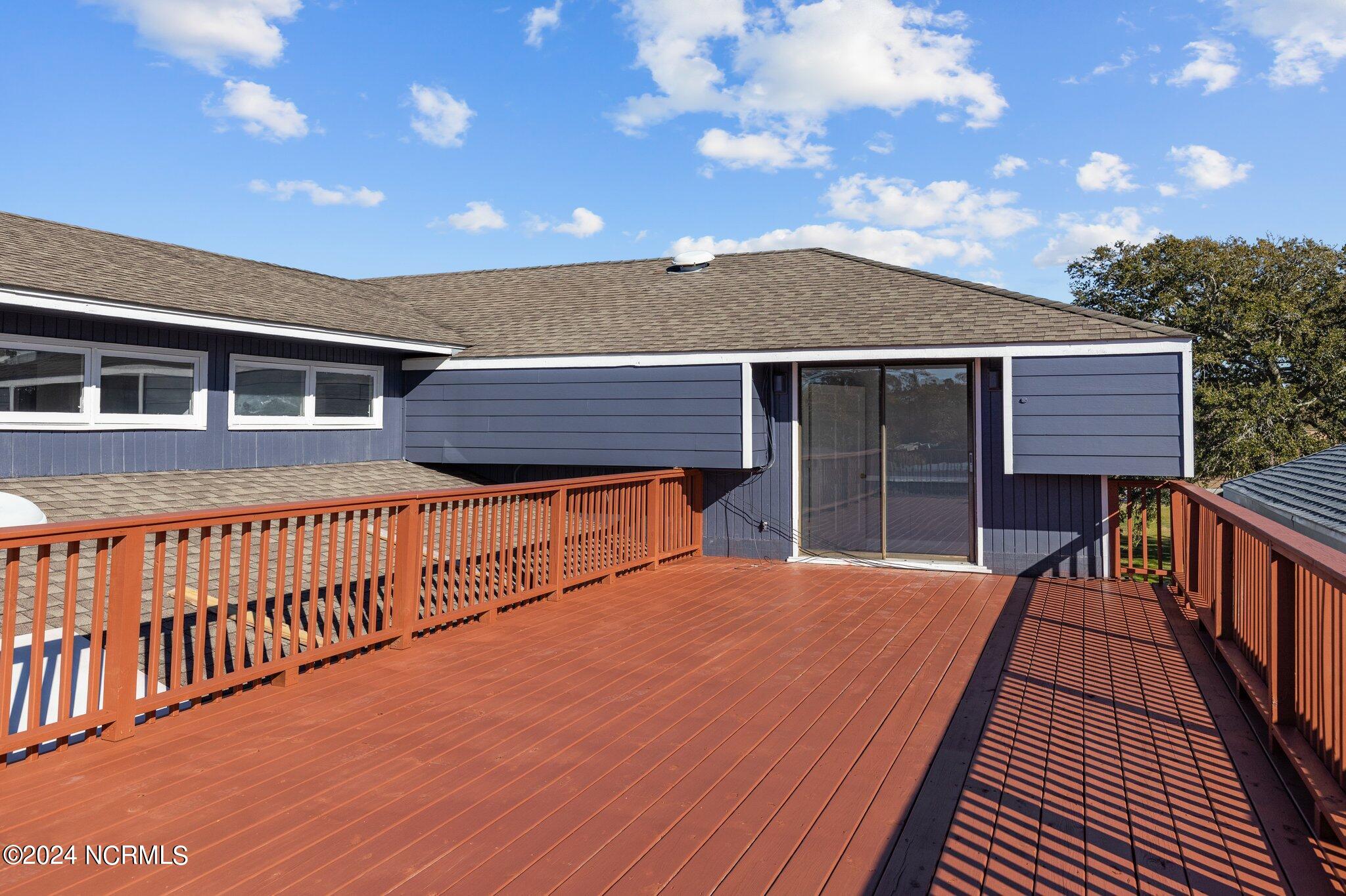208 Penny Lane Property Photo 7