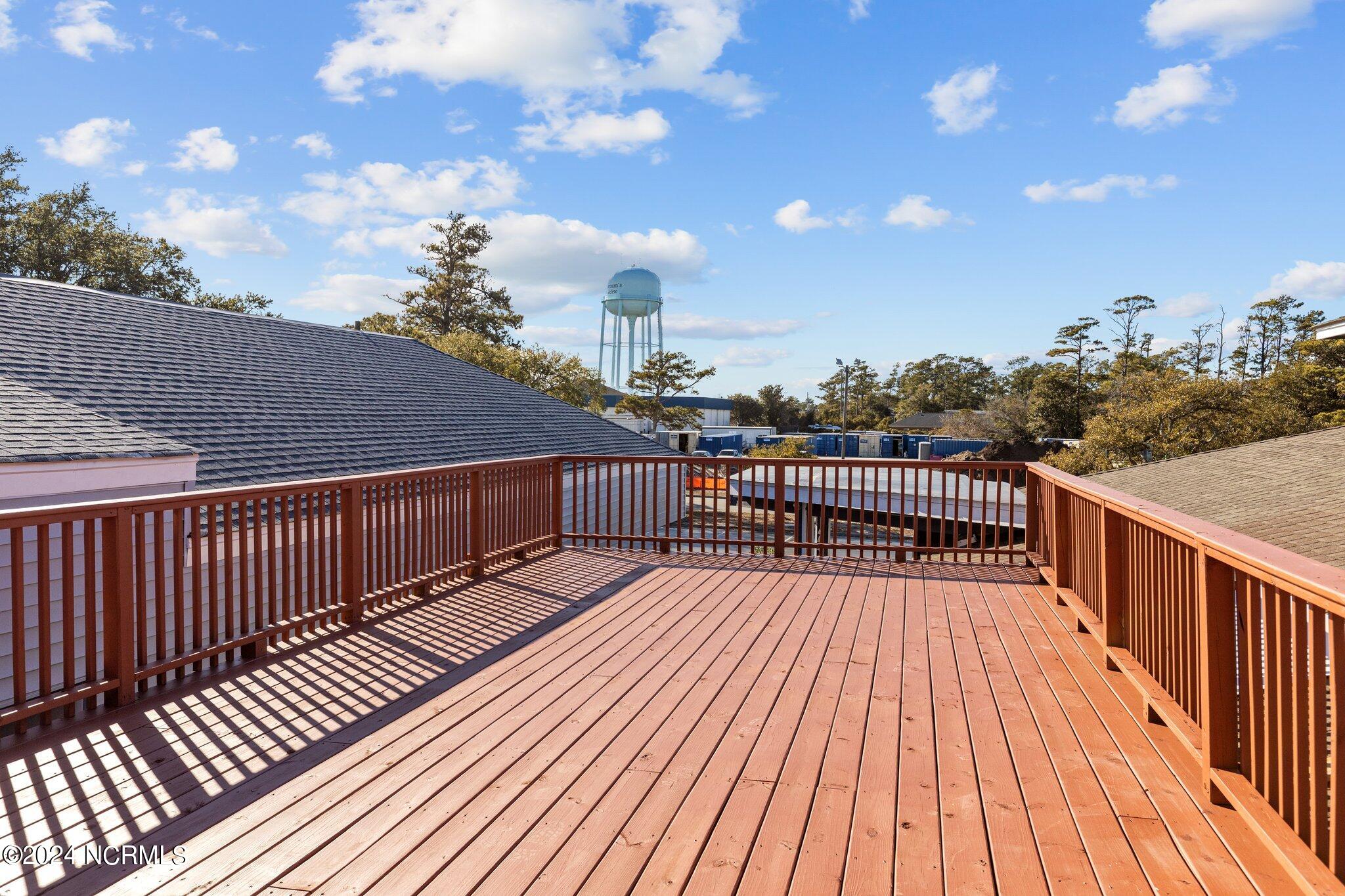208 Penny Lane Property Photo 8