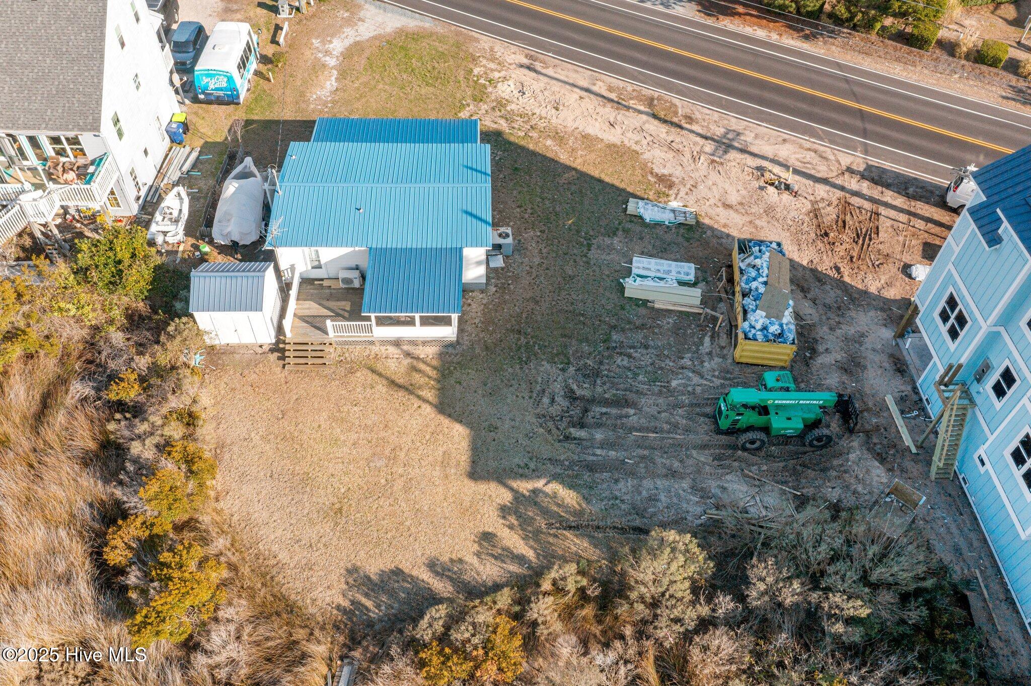 823 S Topail Drive Property Photo 3