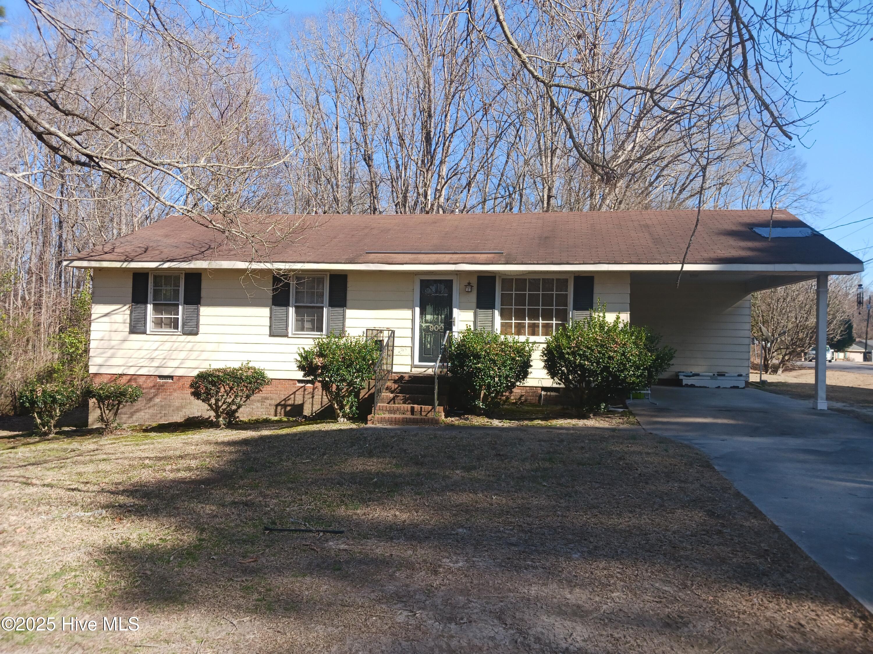900 N Parker Street Property Photo 1
