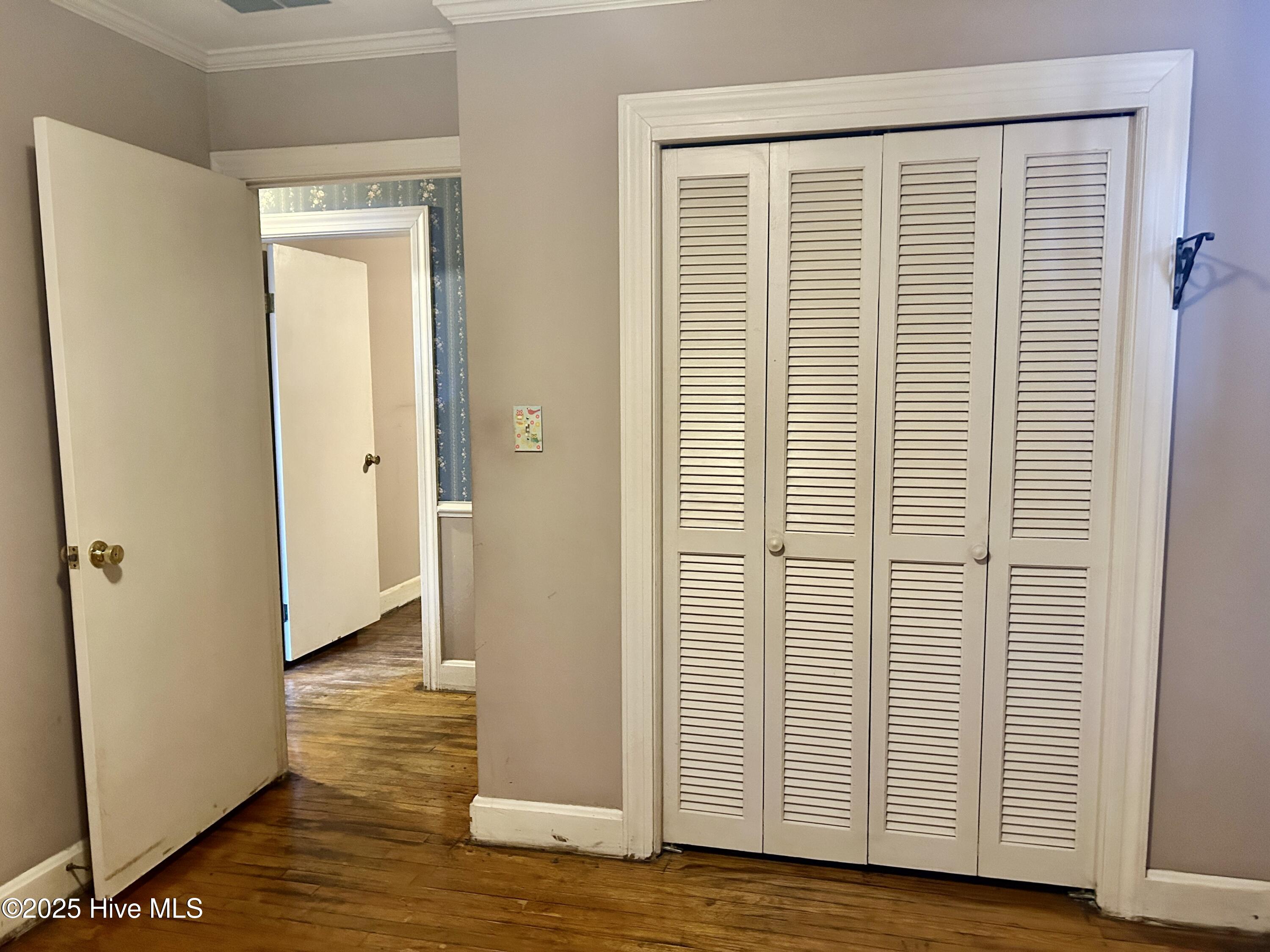 100 Brownlow Avenue Property Photo 17