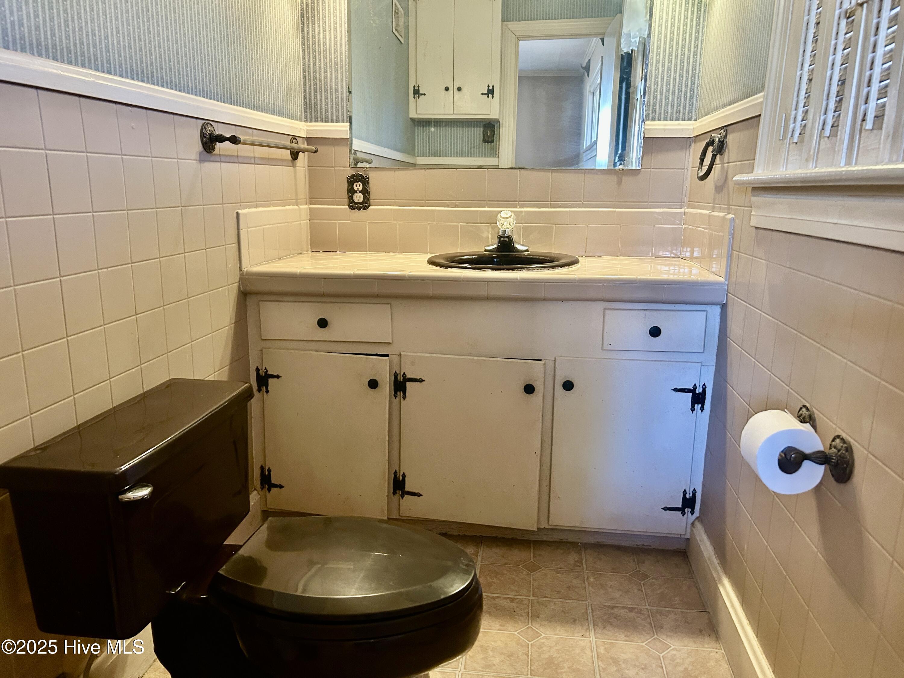 100 Brownlow Avenue Property Photo 20