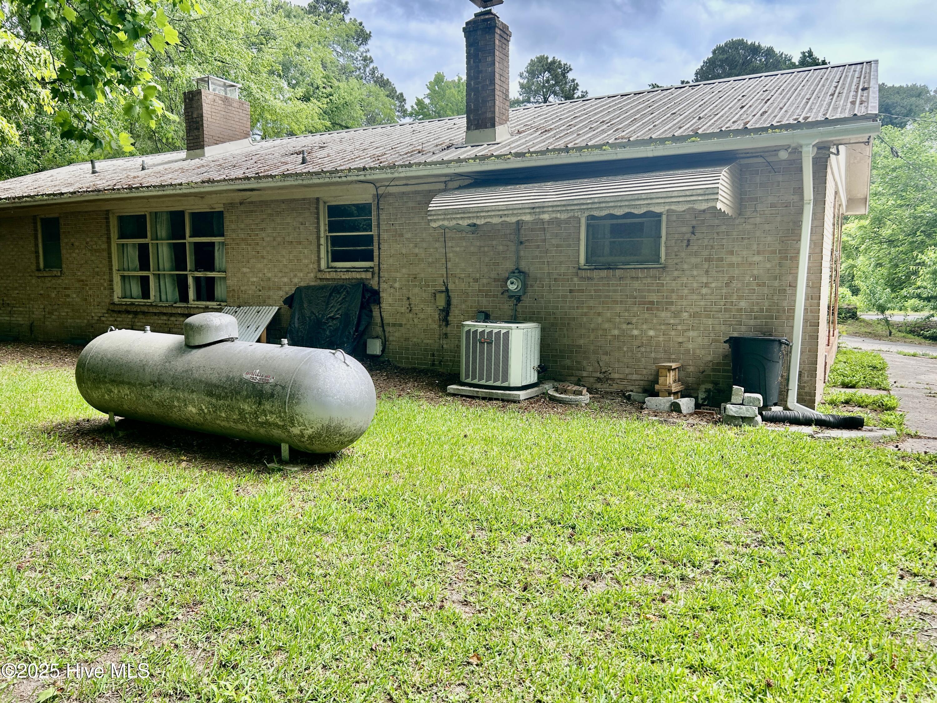 100 Brownlow Avenue Property Photo 29