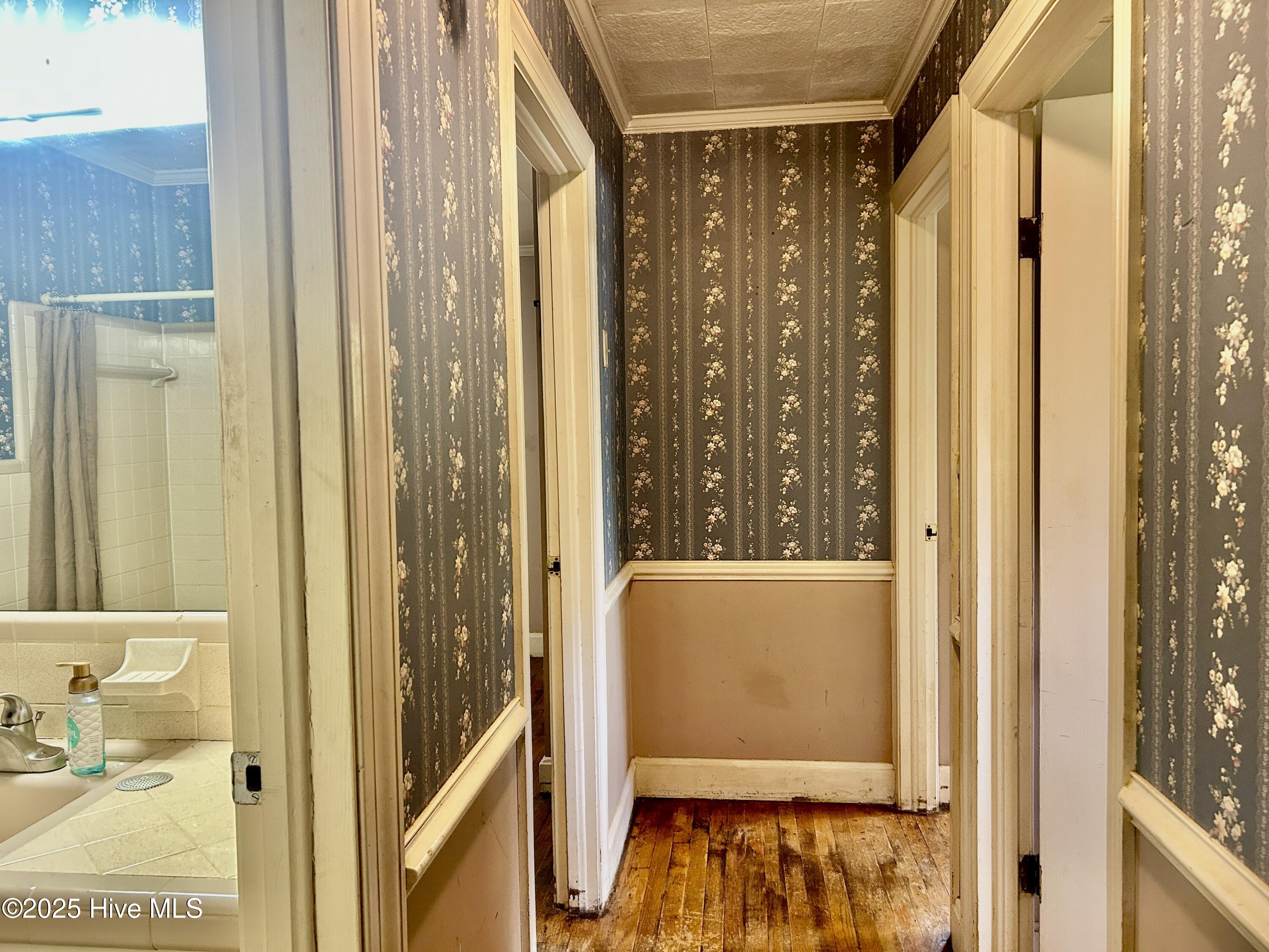 100 Brownlow Avenue Property Photo 33