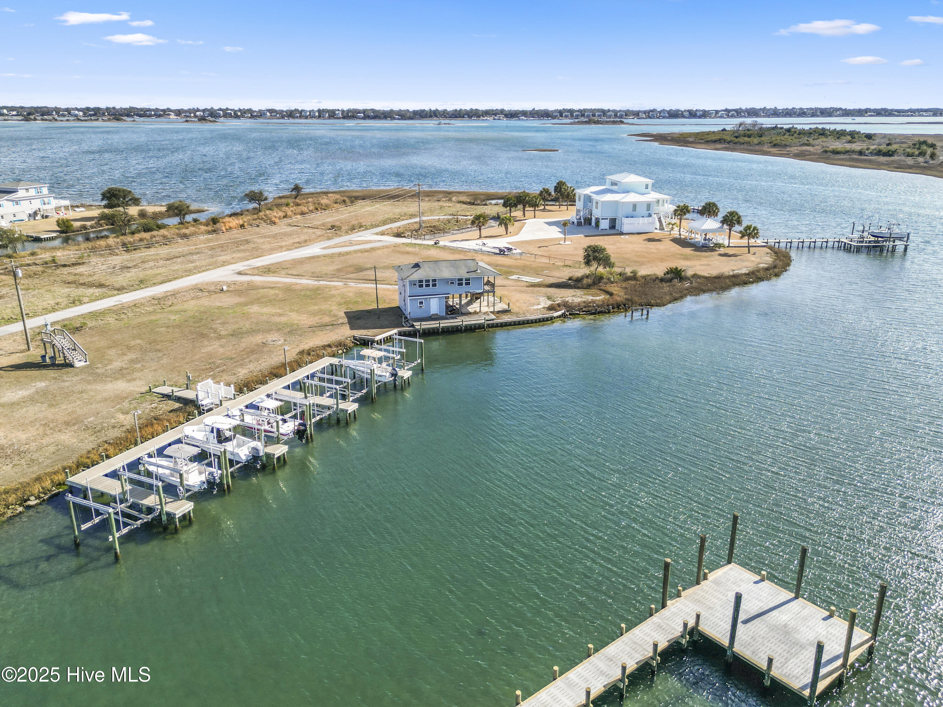 120 Bayshore Drive Property Photo 44
