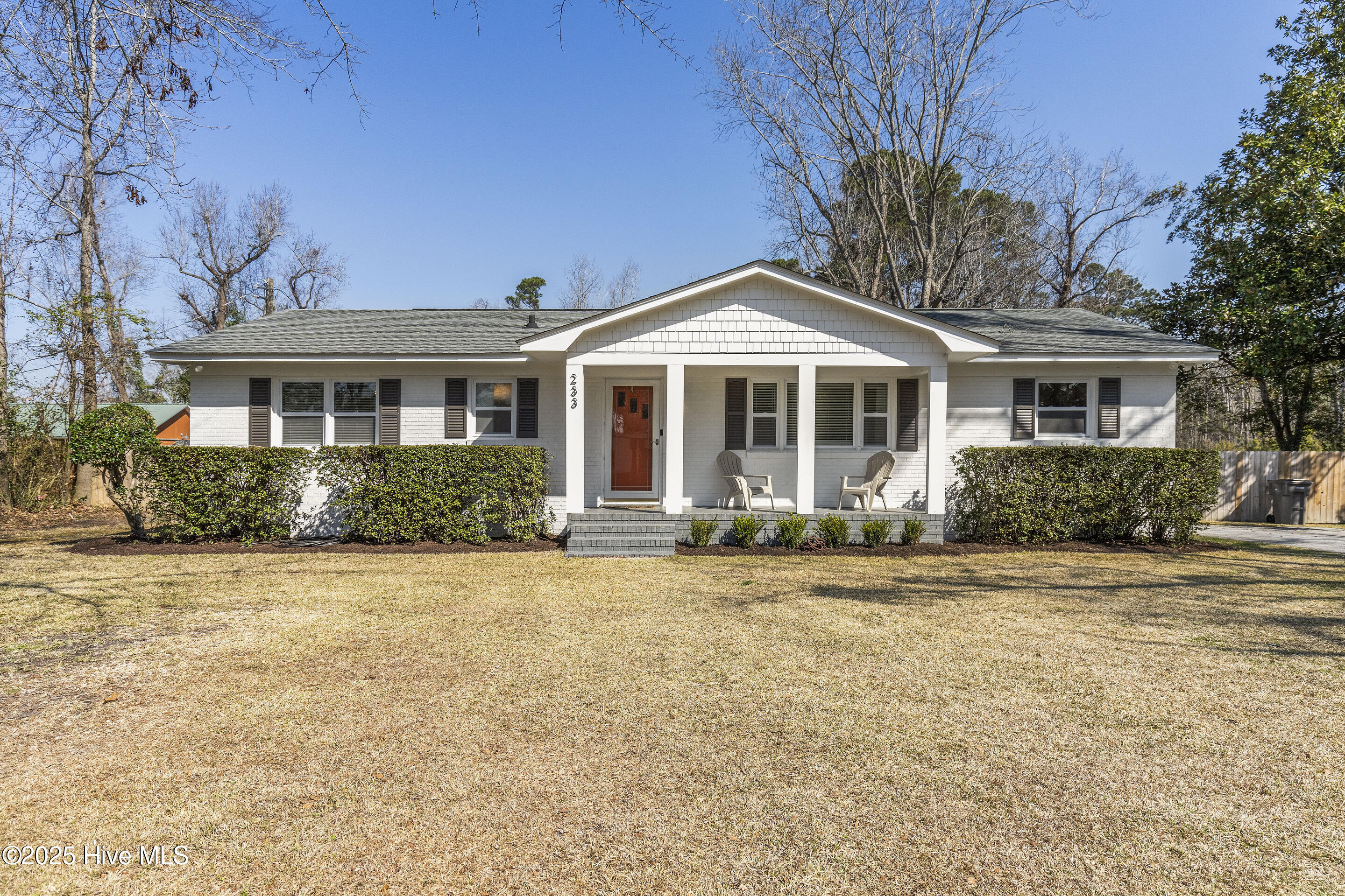 233 Jamaica Drive Property Photo 1