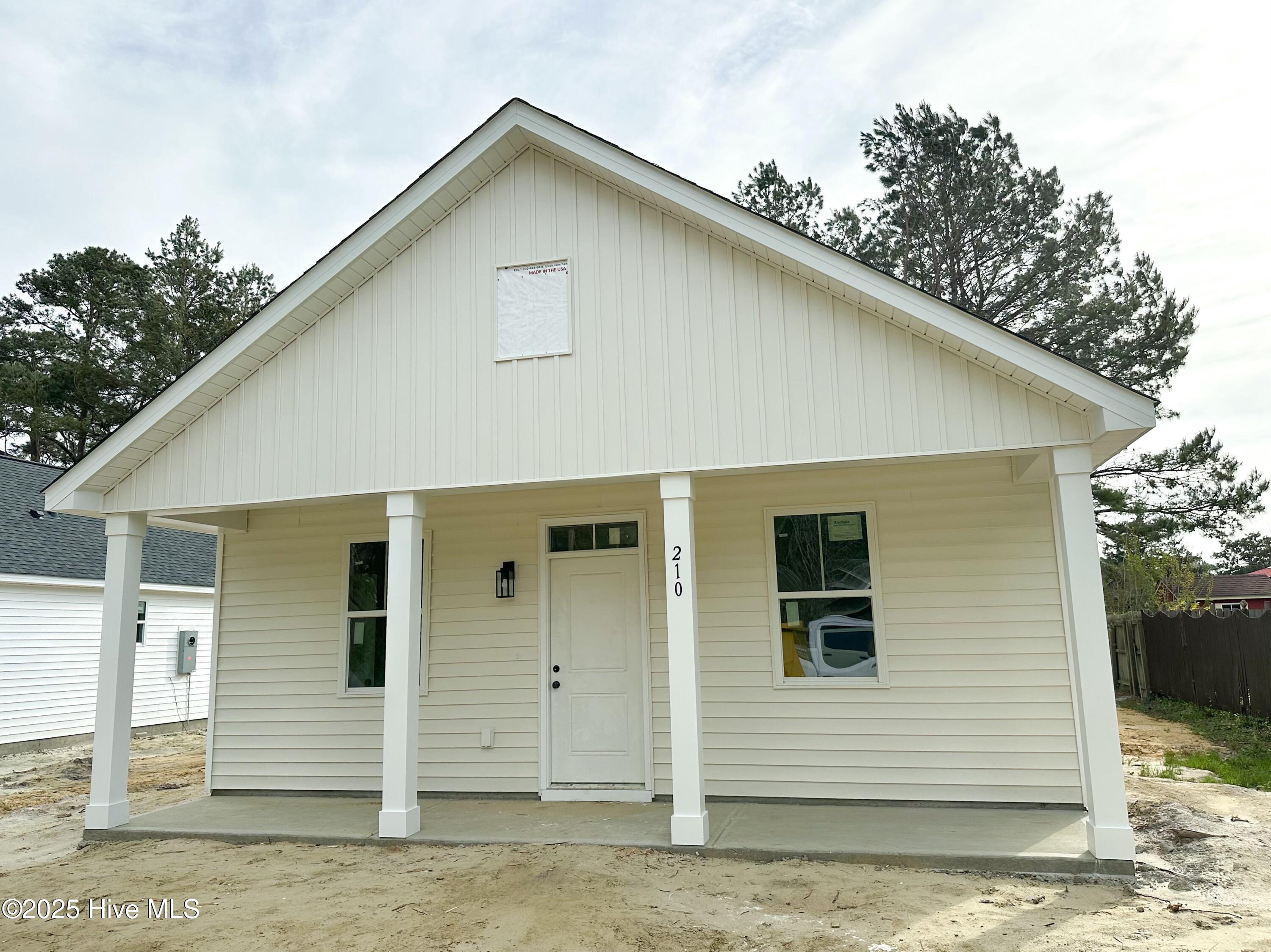 210 S Johnson Street Property Photo
