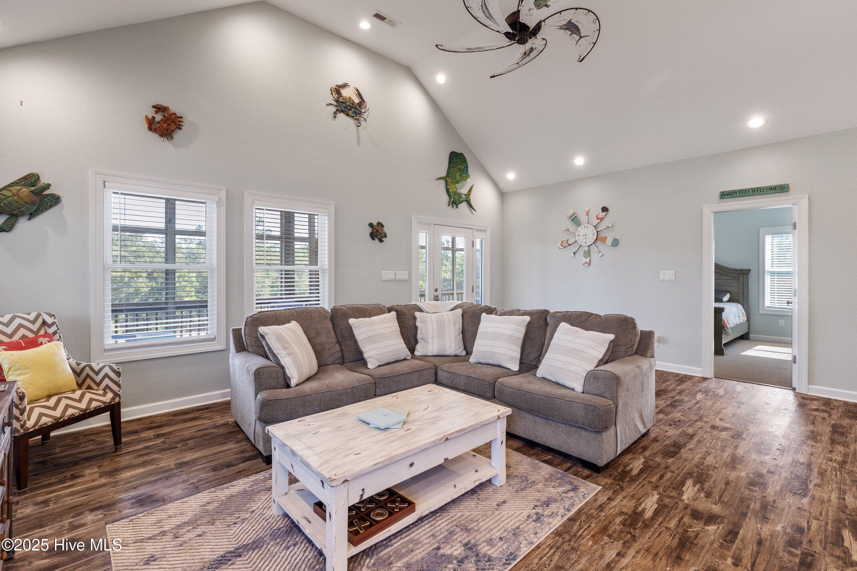 2228 Teal Road Property Photo