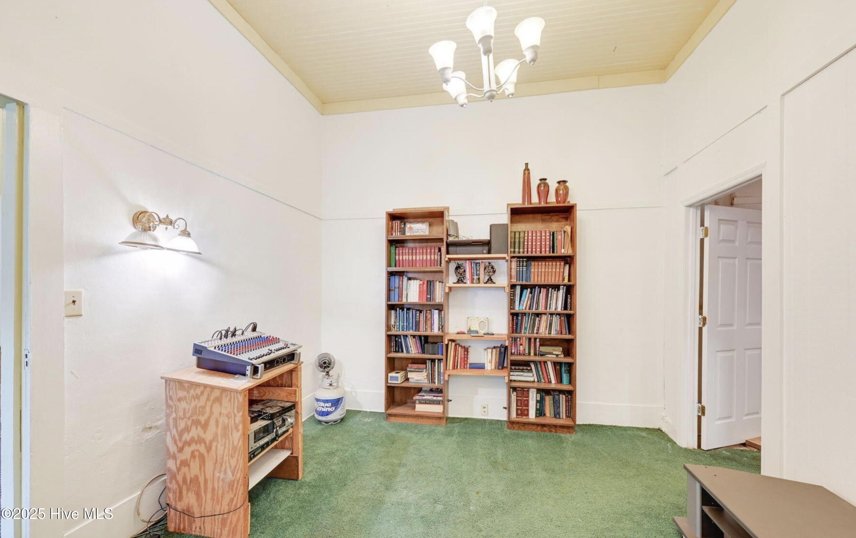 8140 N 258 Highway Property Photo 12