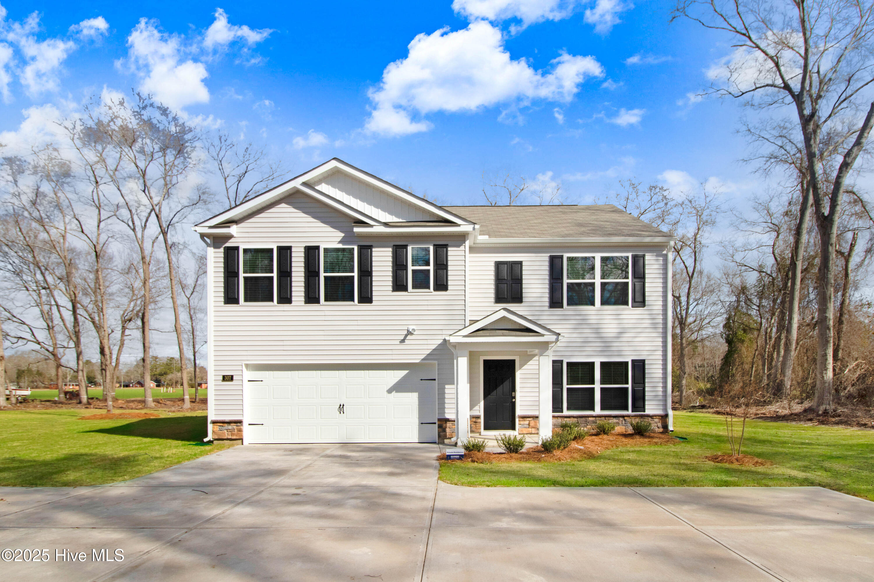 Lagrange Real Estate Listings Main Image