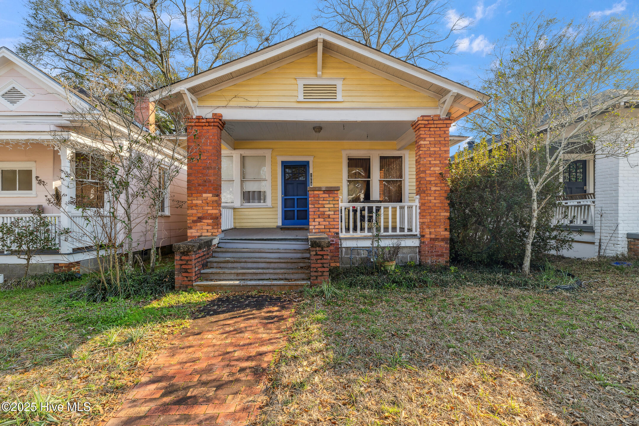 1904 Perry Avenue Property Photo