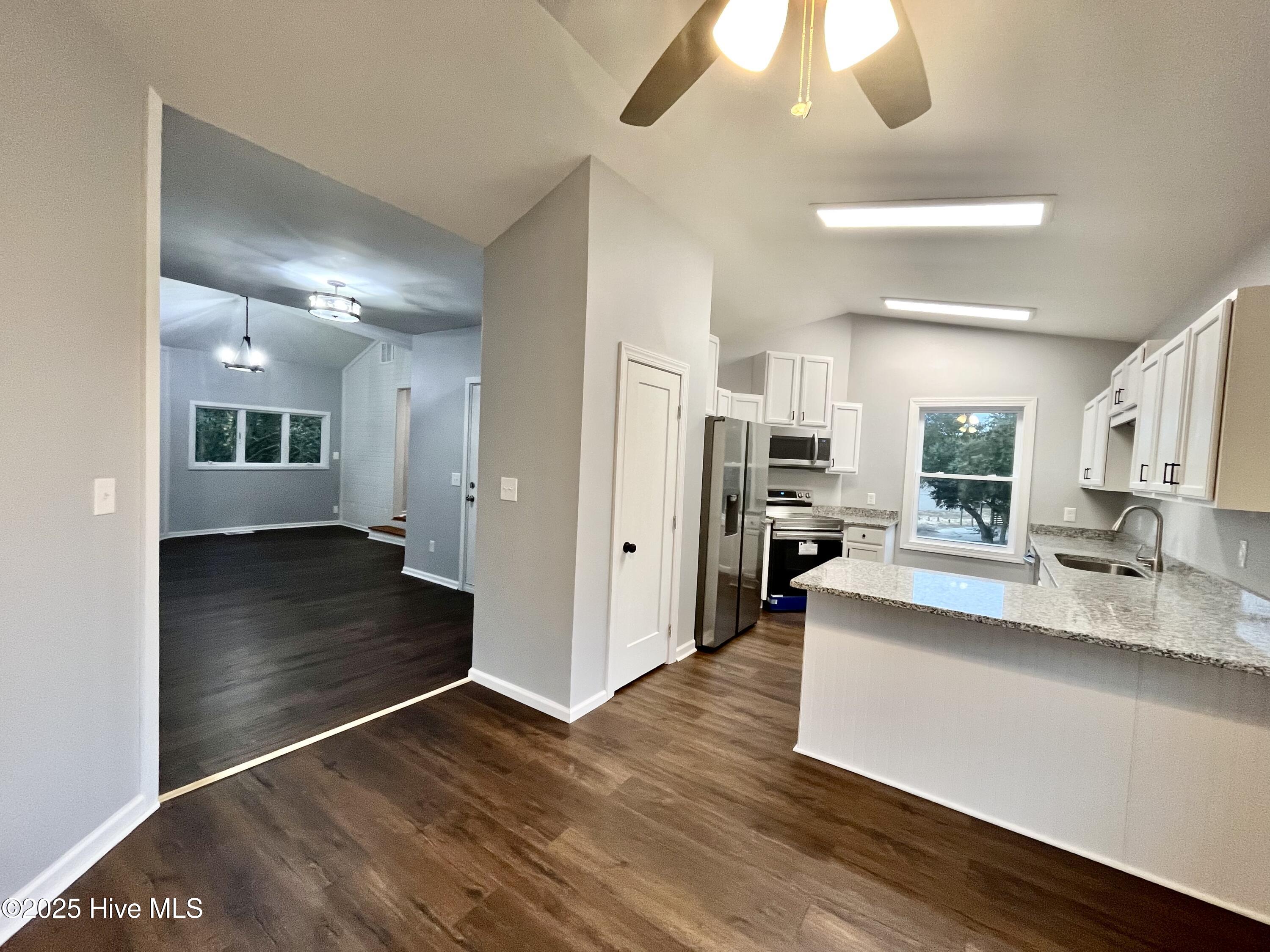415 W Chowan Street Property Photo 5