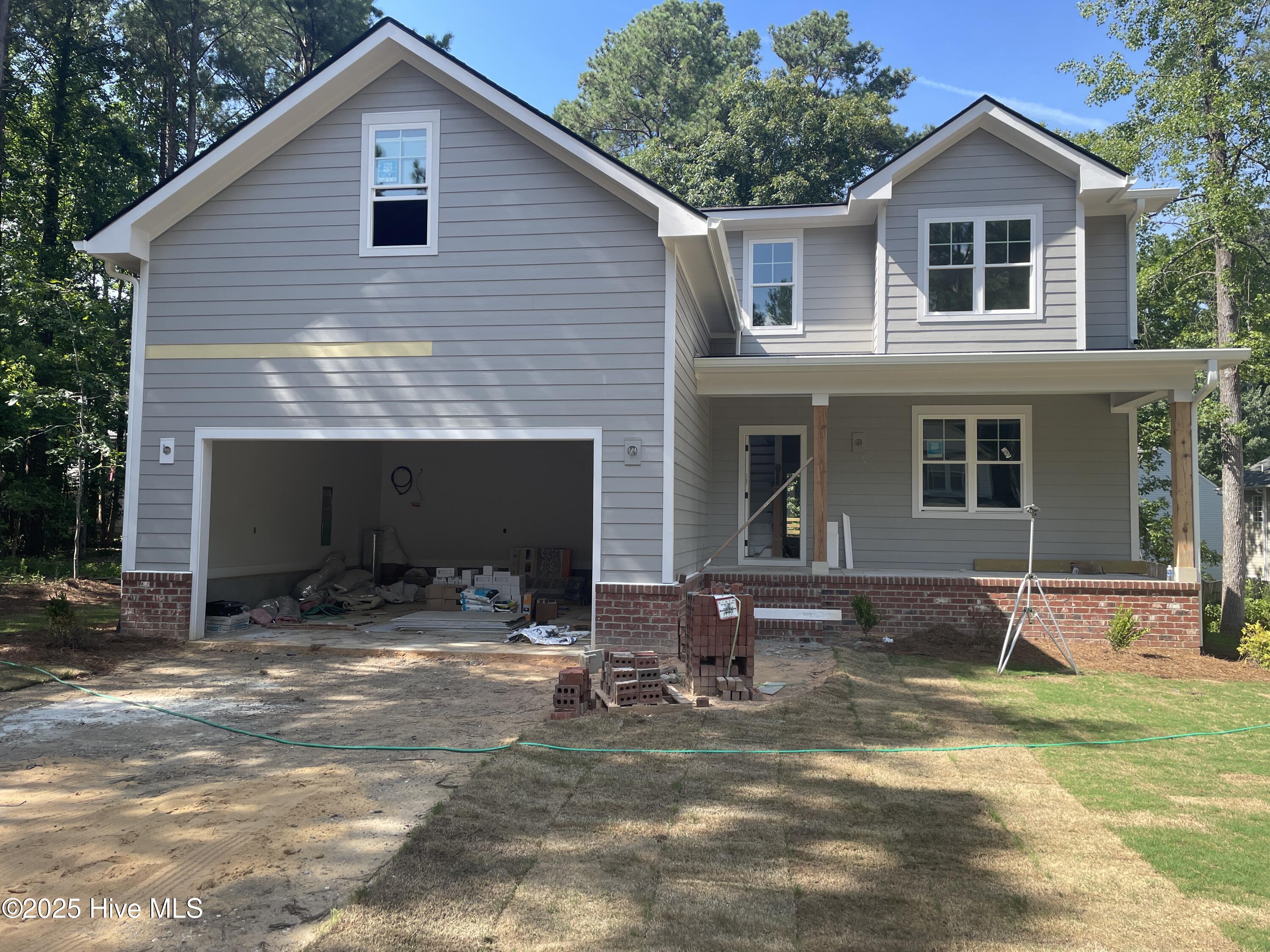 859 Blue Bird Drive Property Photo 1