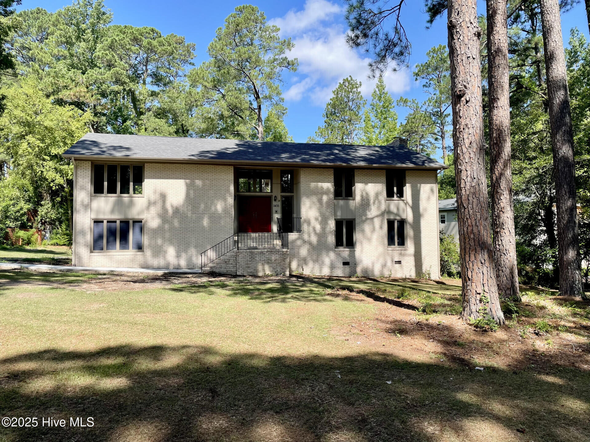 1431 Cumberland Circle Property Photo