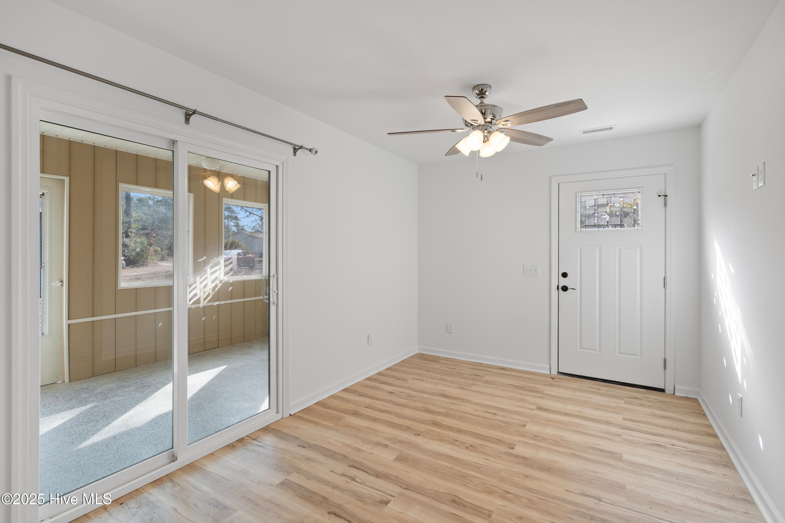 1061 Bayside Lane Property Photo 5