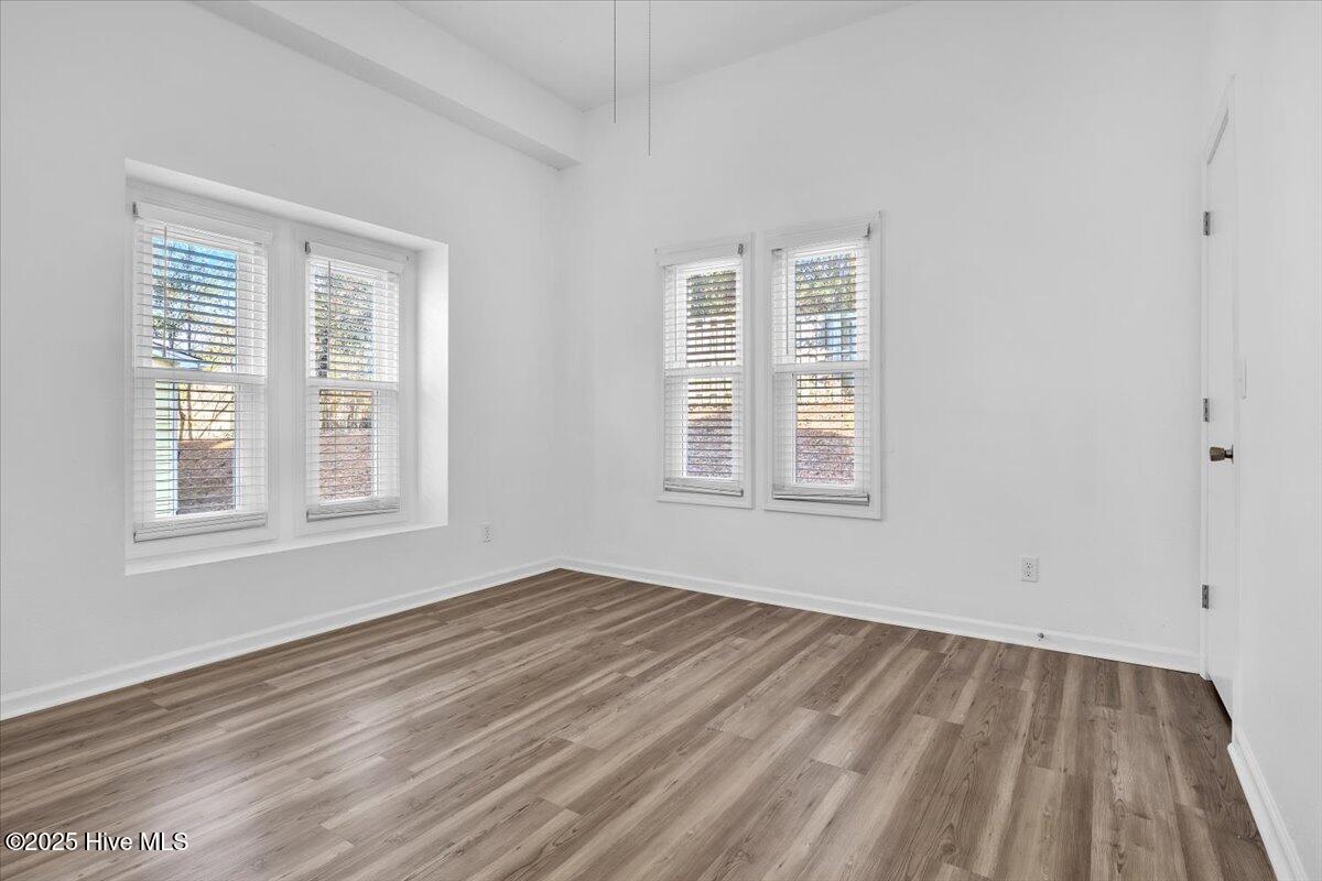 1044 Valley Drive Property Photo 19