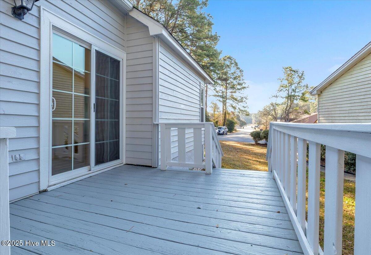 1044 Valley Drive Property Photo 28