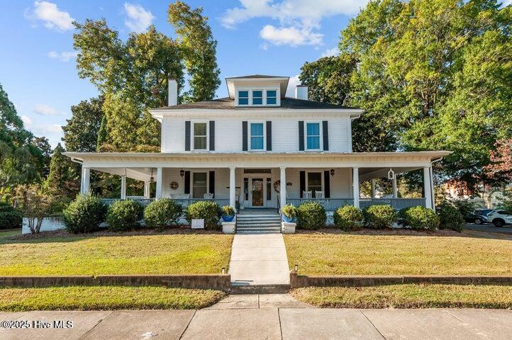 Washington Montessori Real Estate Listings Main Image