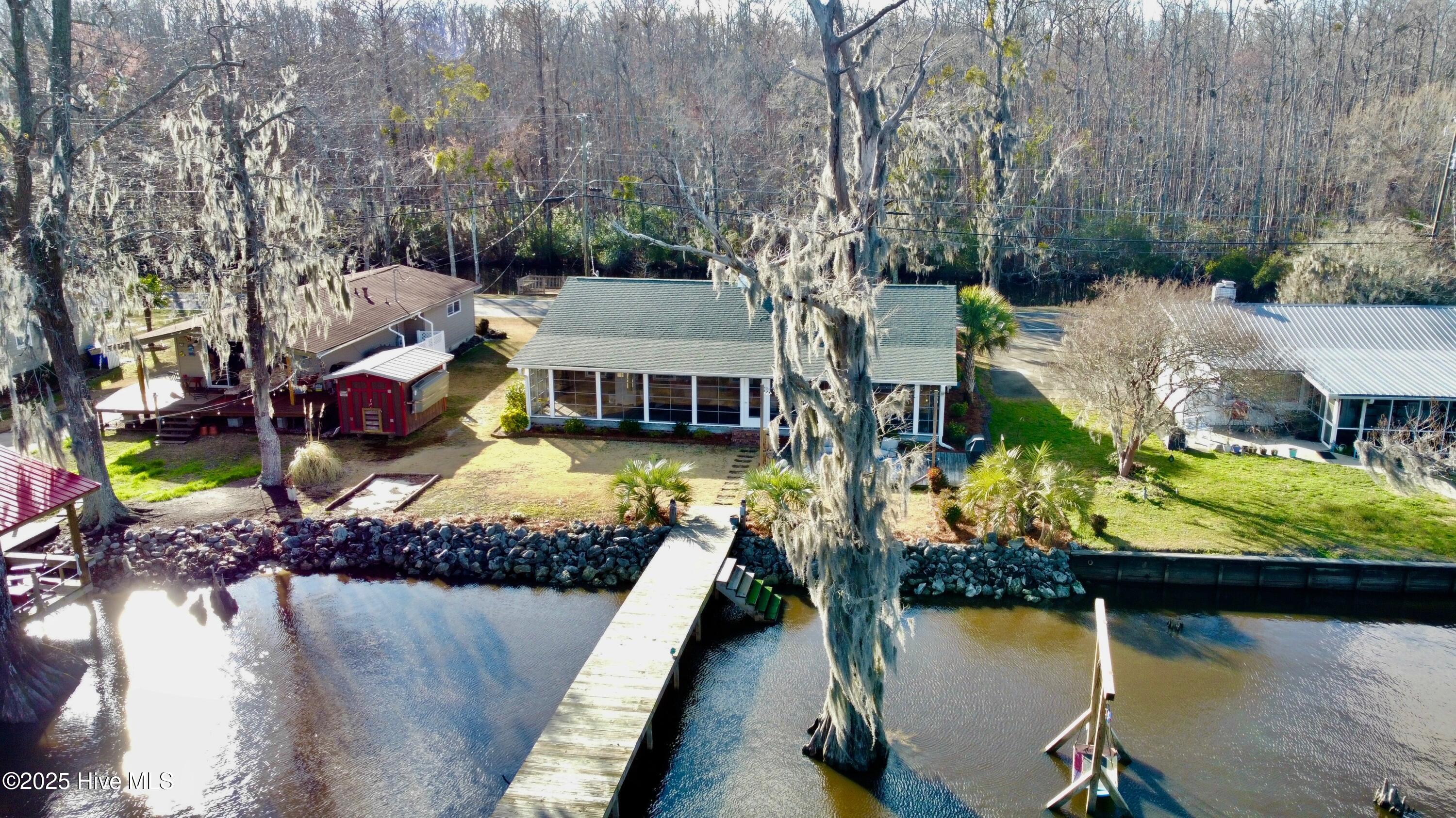 2208 Canal Cove Road Property Photo