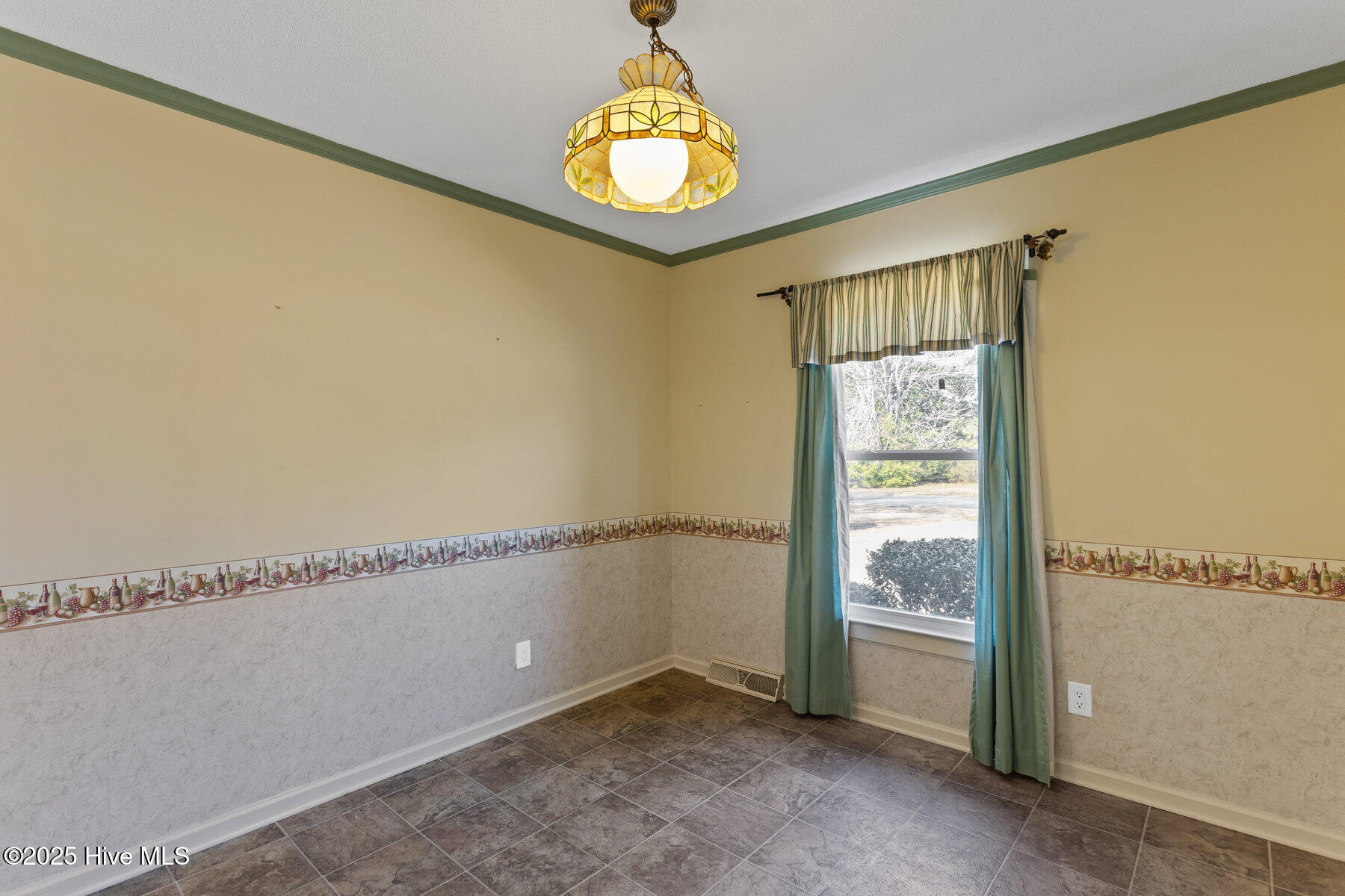 322 Henry H Watters Drive Property Photo 7