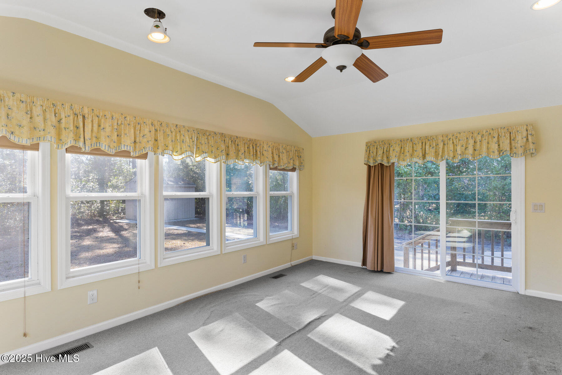 322 Henry H Watters Drive Property Photo 12