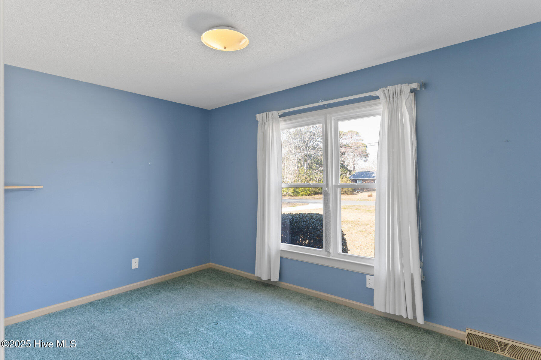 322 Henry H Watters Drive Property Photo 14