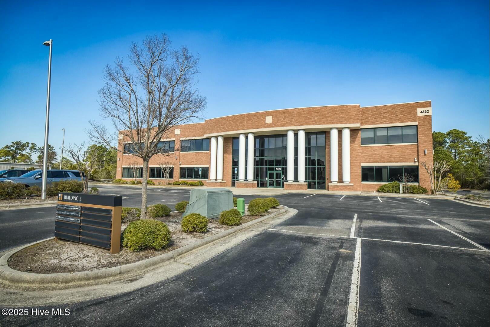 4332 Southport-supply Road Property Photo 2