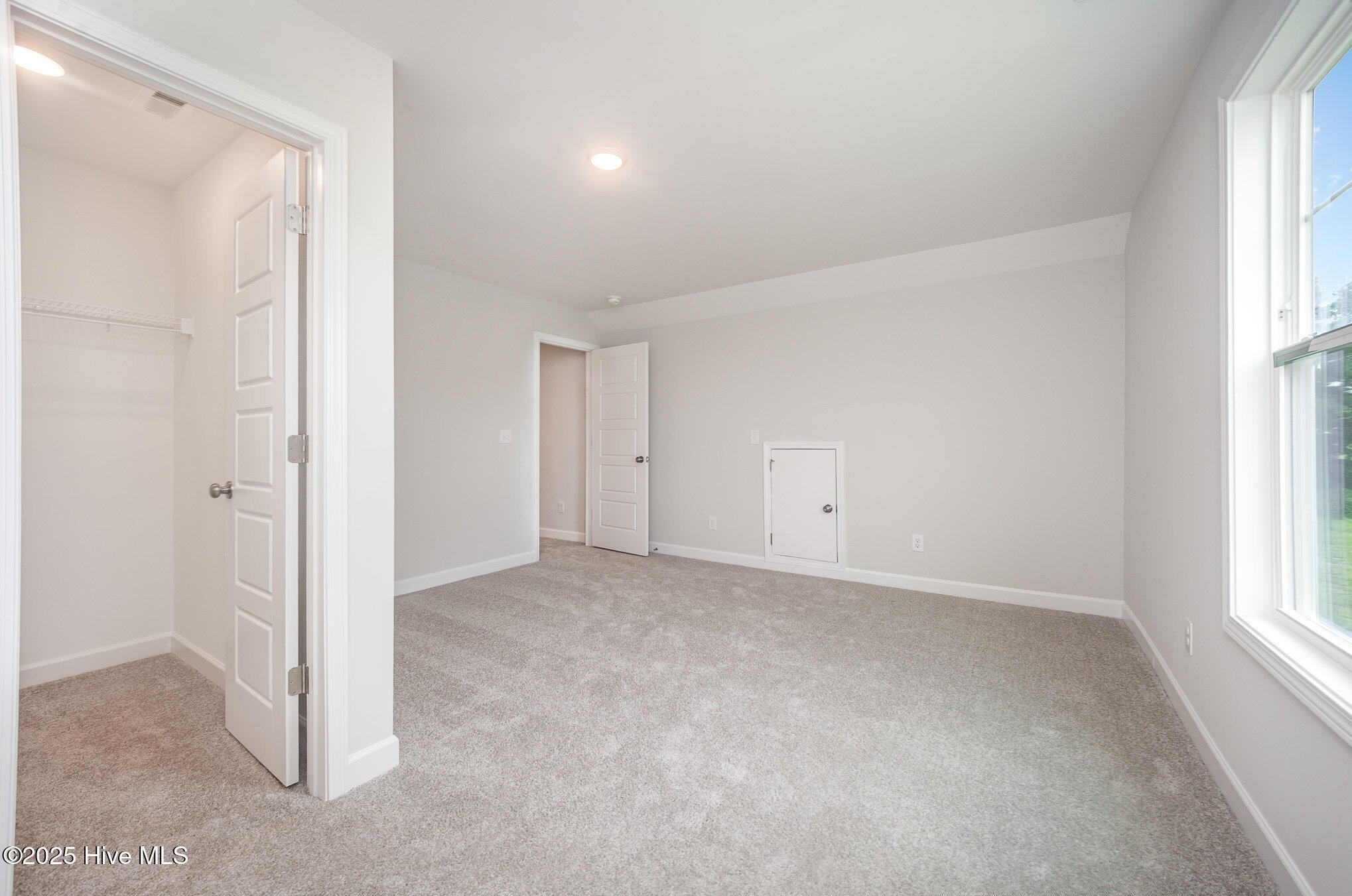 105 Tuskeegee Drive Property Photo 23