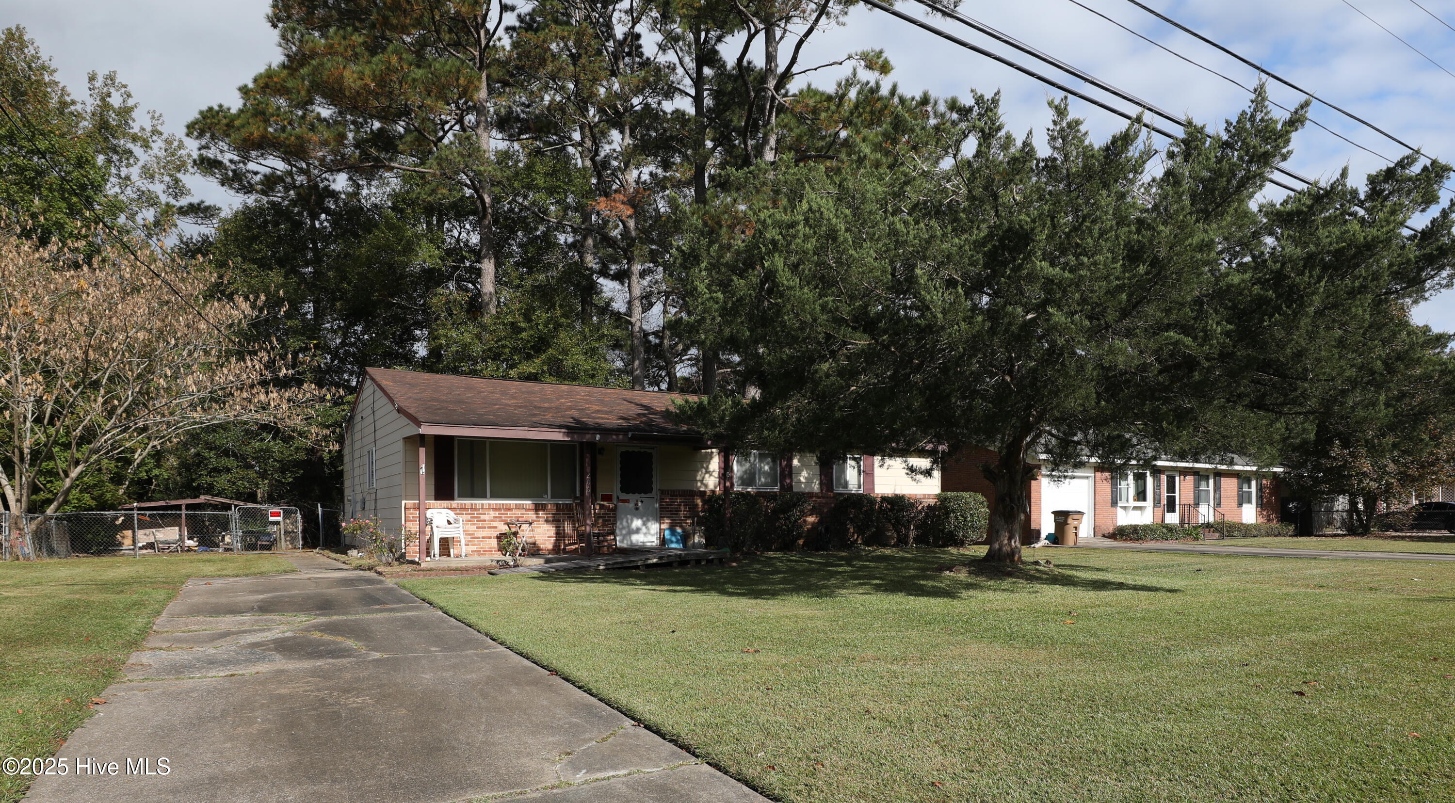 206 Shamrock Drive Property Photo
