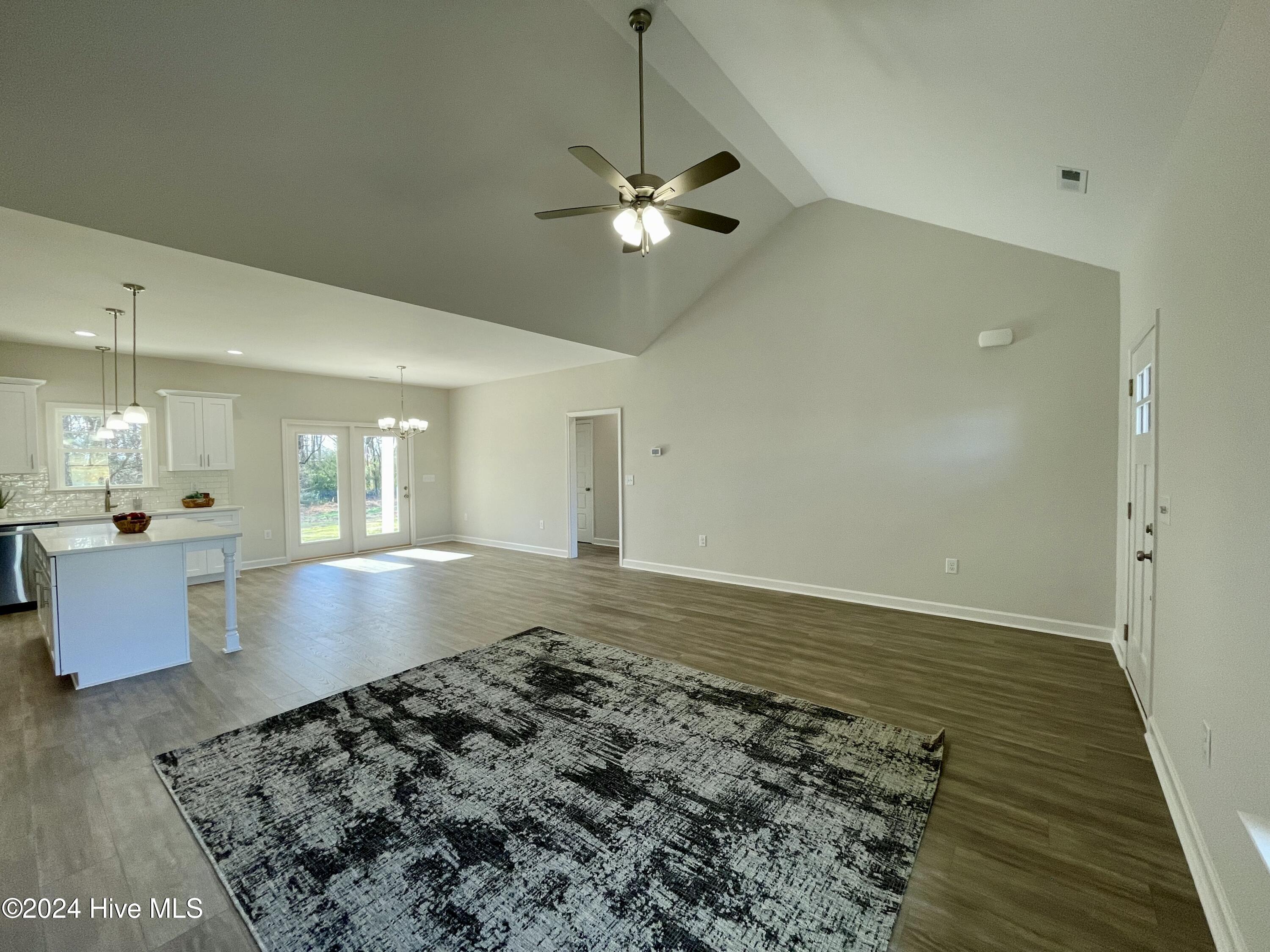 116 Sagewood Drive Property Photo 8