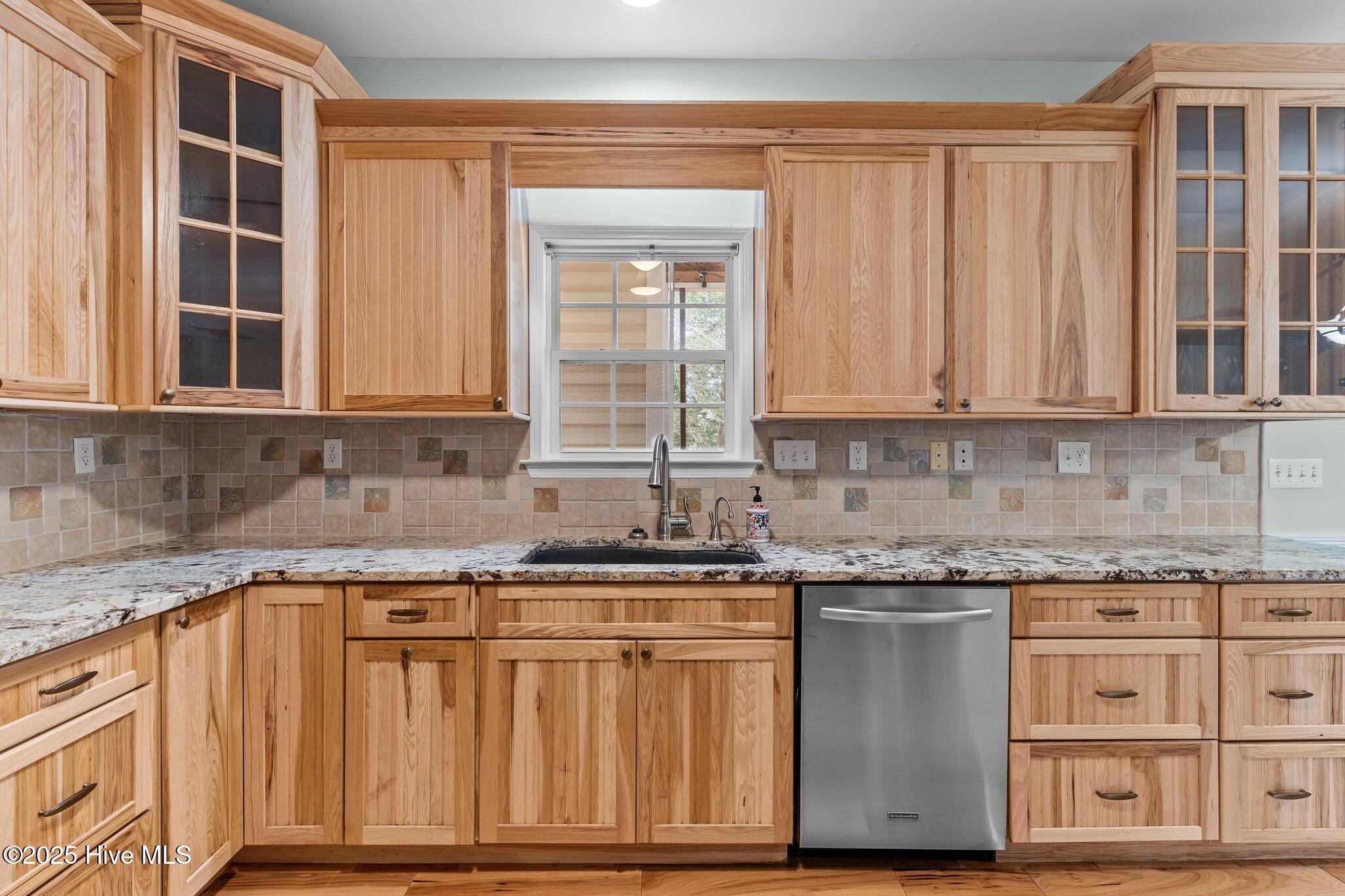 331 Ne 49th Street Property Photo 14