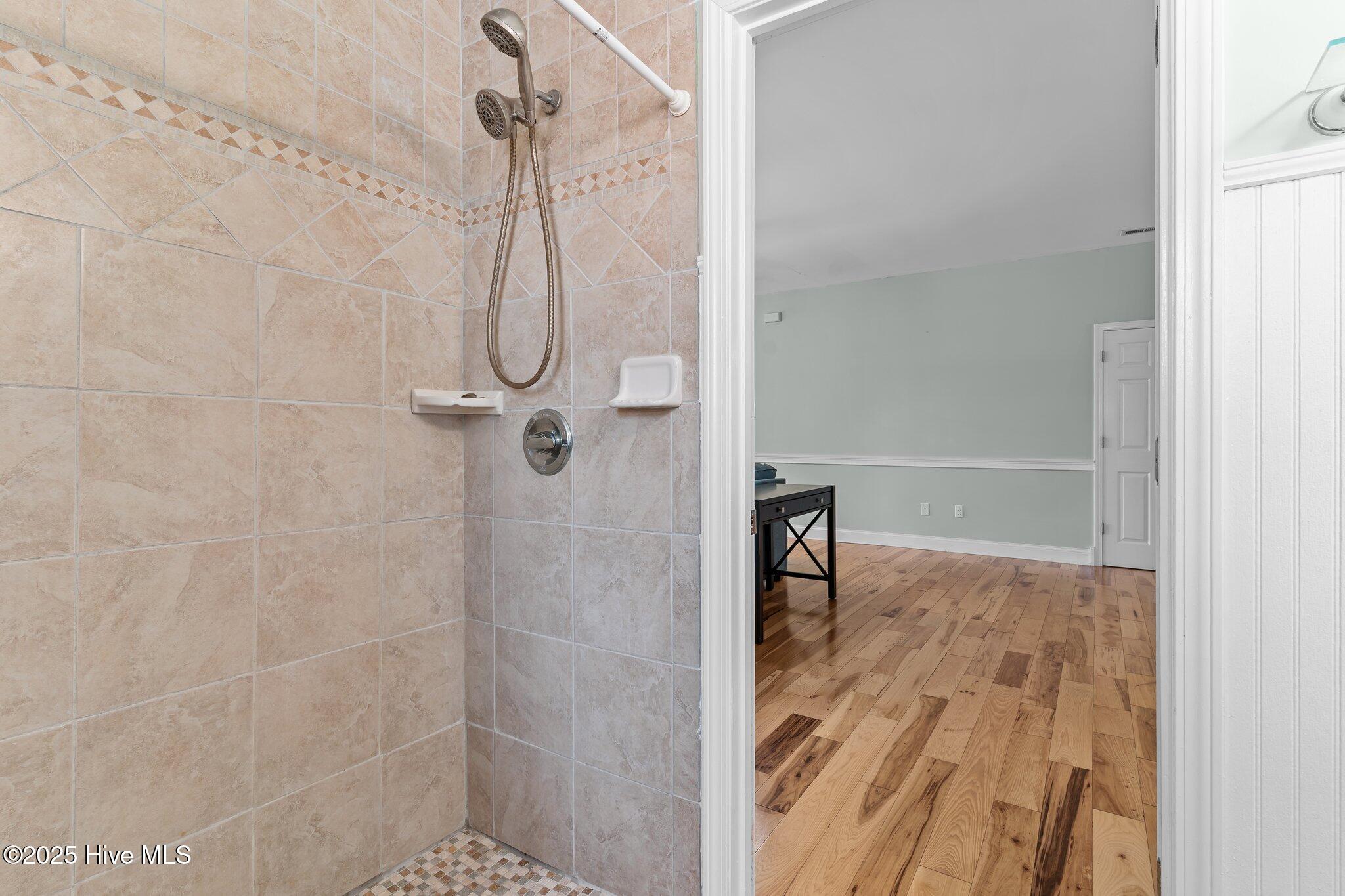 331 Ne 49th Street Property Photo 33