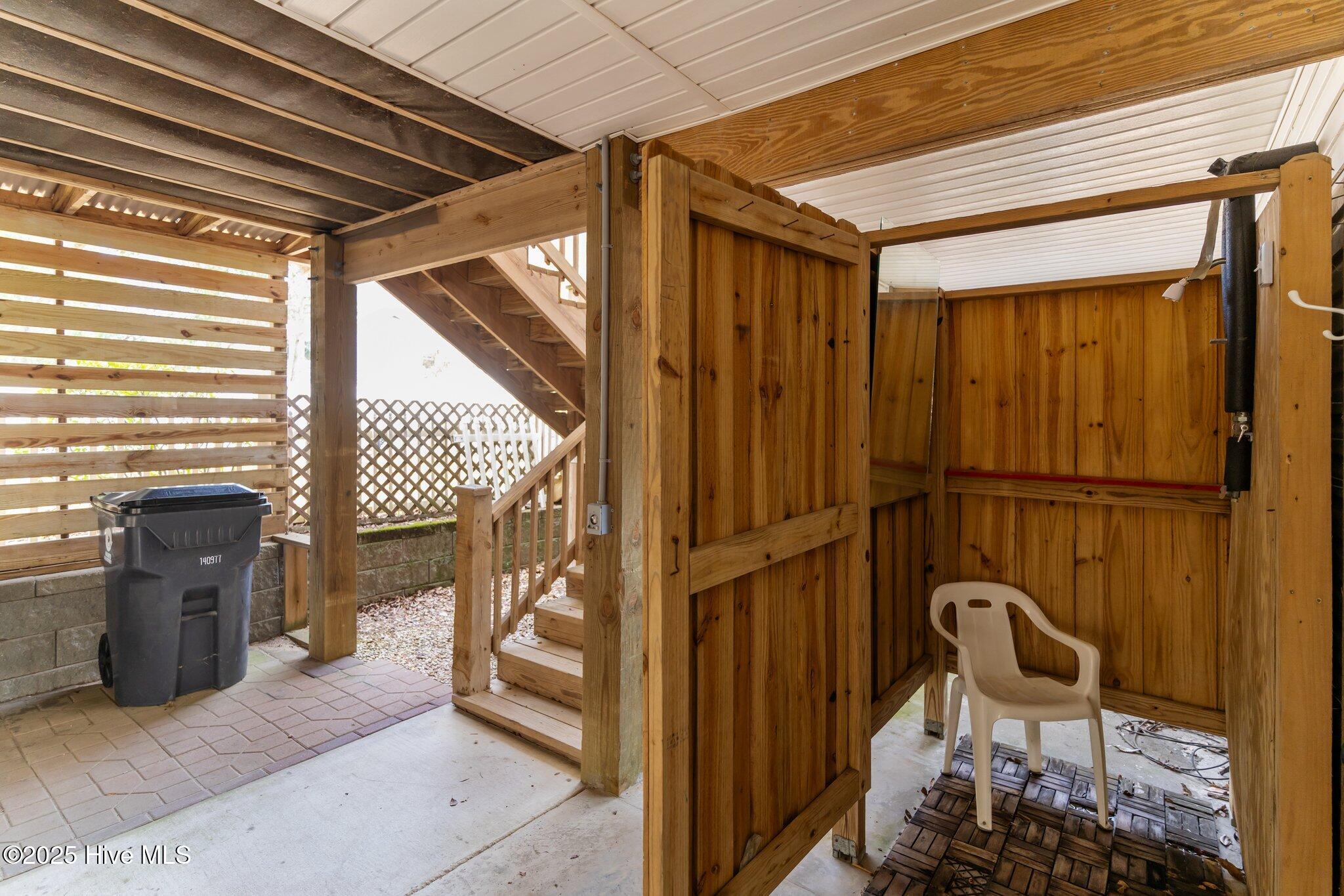 331 Ne 49th Street Property Photo 43