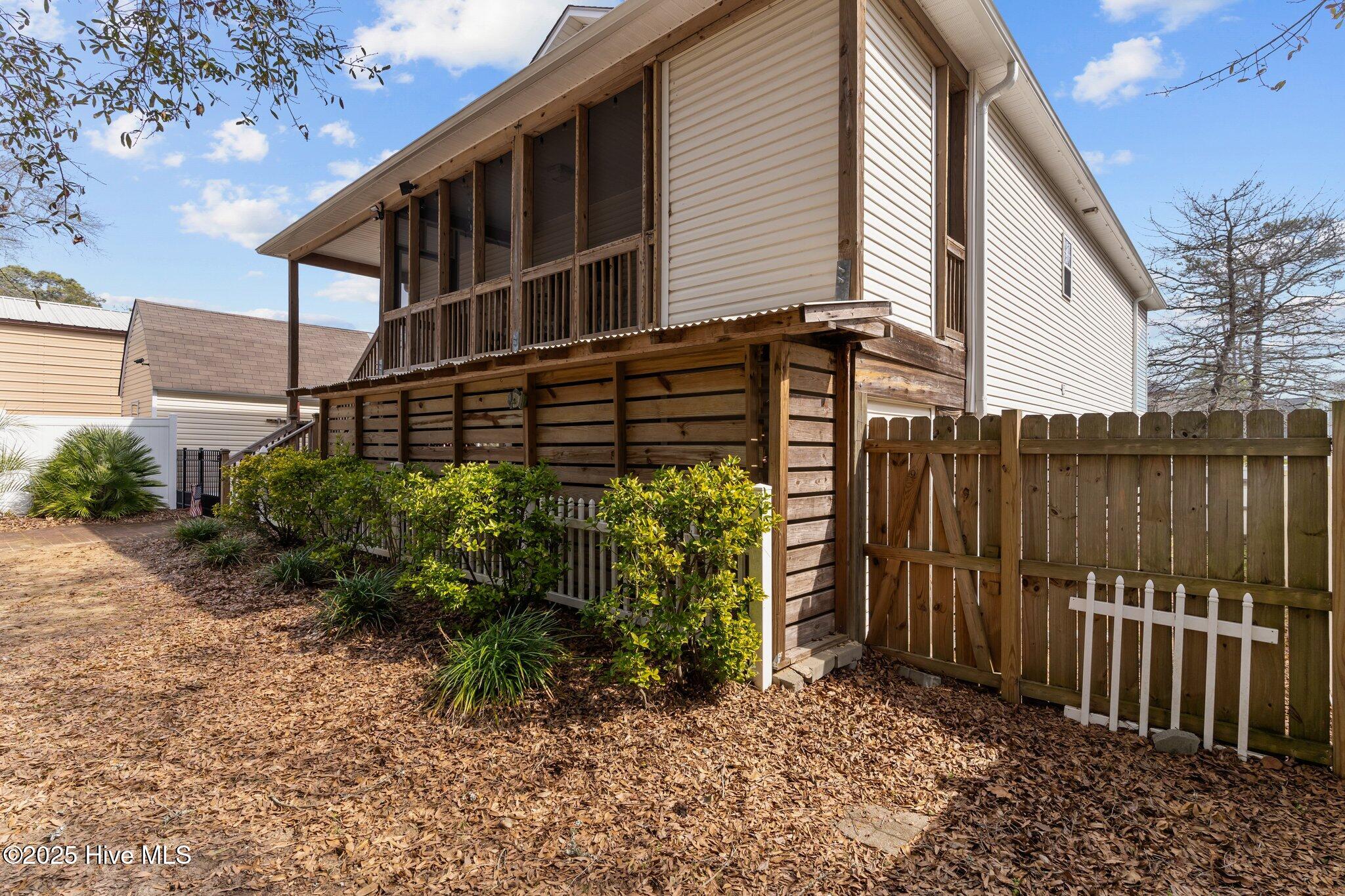 331 Ne 49th Street Property Photo 49