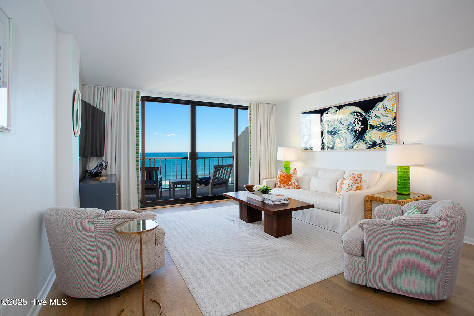 95 S Lumina Avenue Unit 8f Property Photo