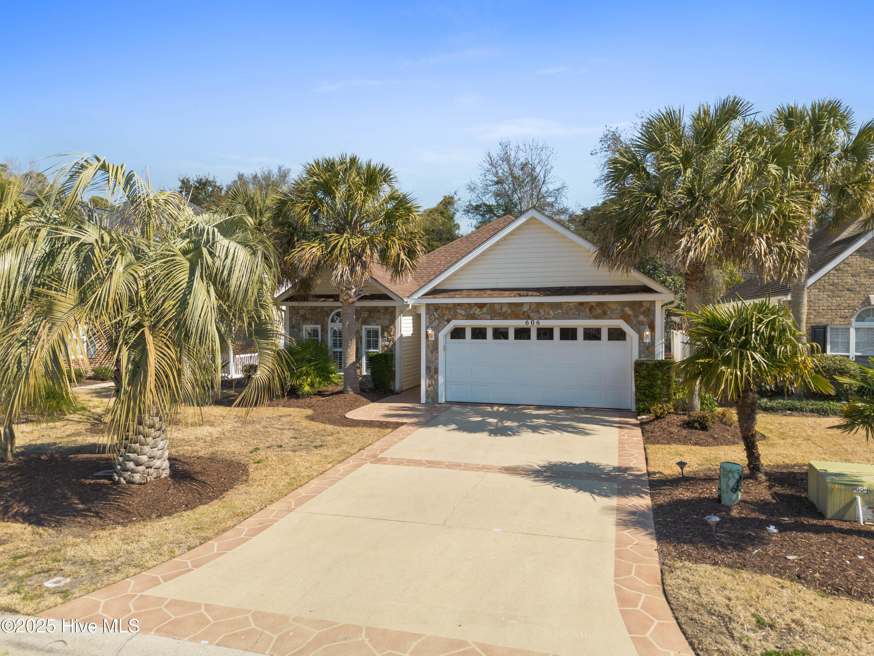 606 5th Avenue Property Photo