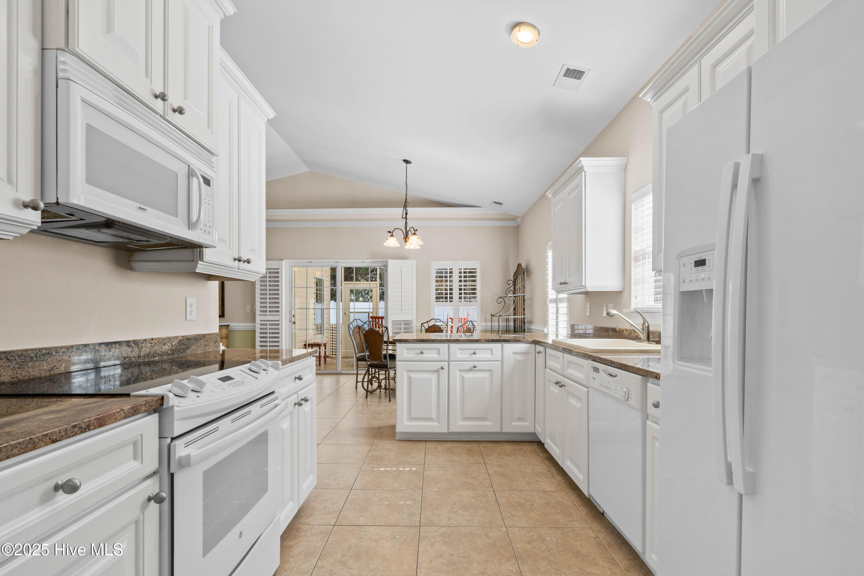 606 5th Avenue Property Photo 10