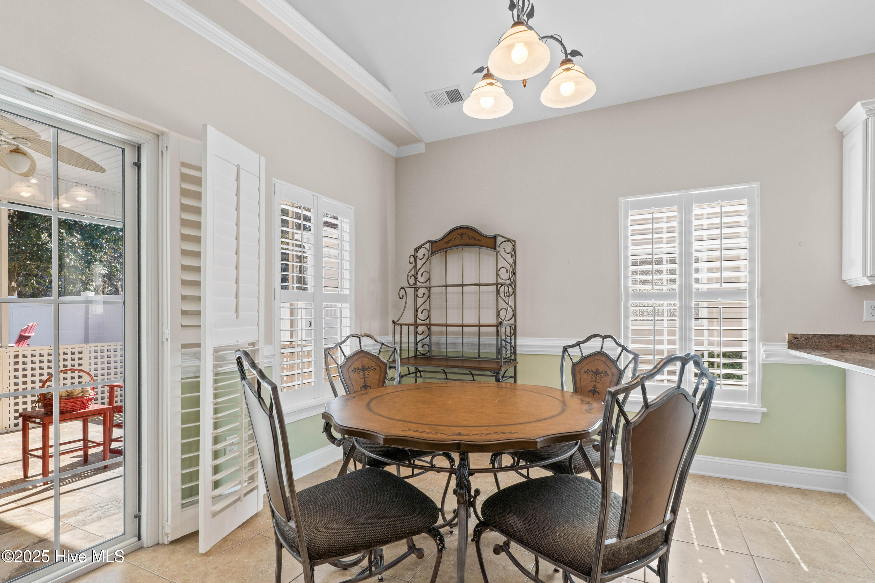 606 5th Avenue Property Photo 14