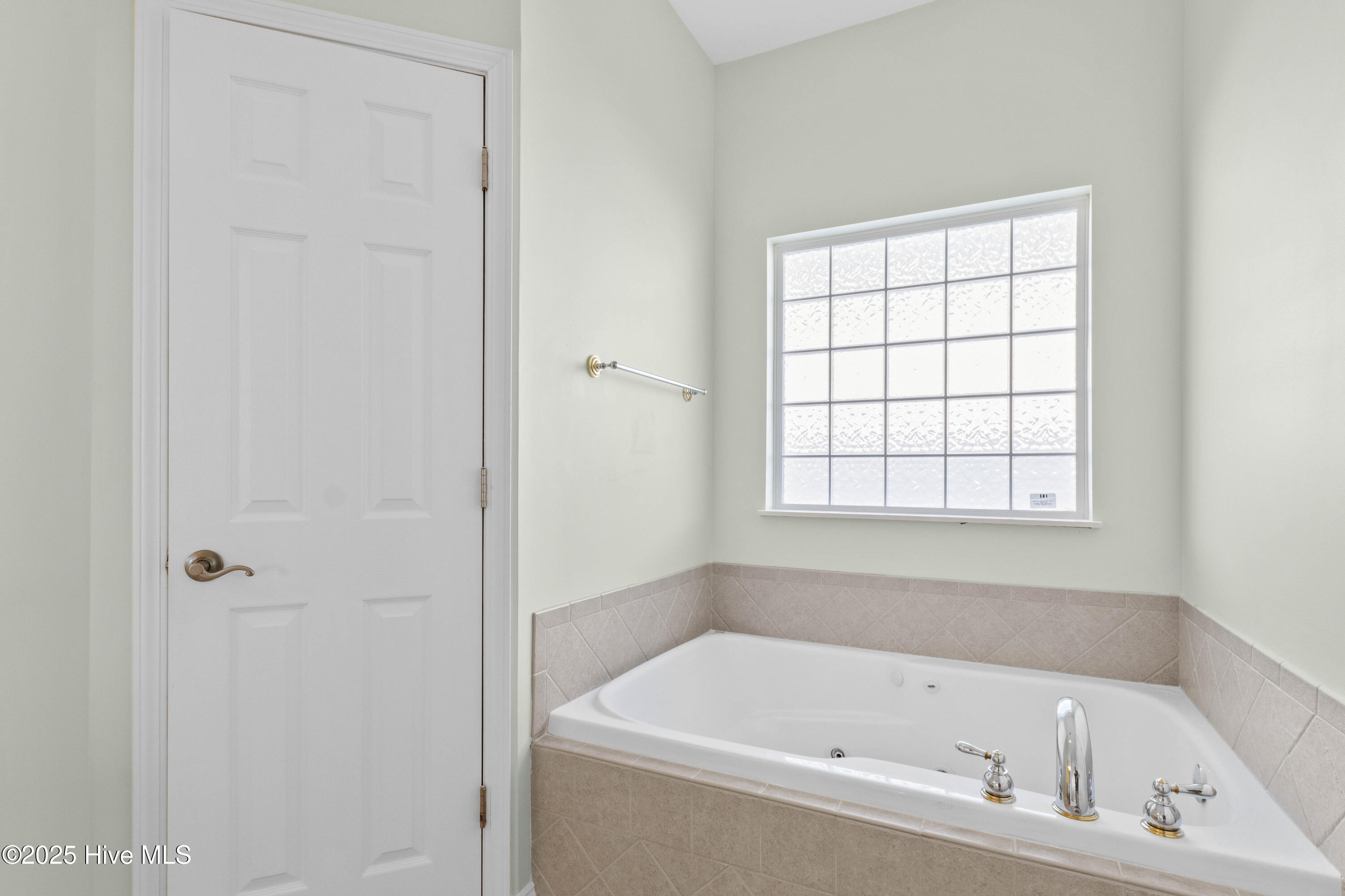 606 5th Avenue Property Photo 24