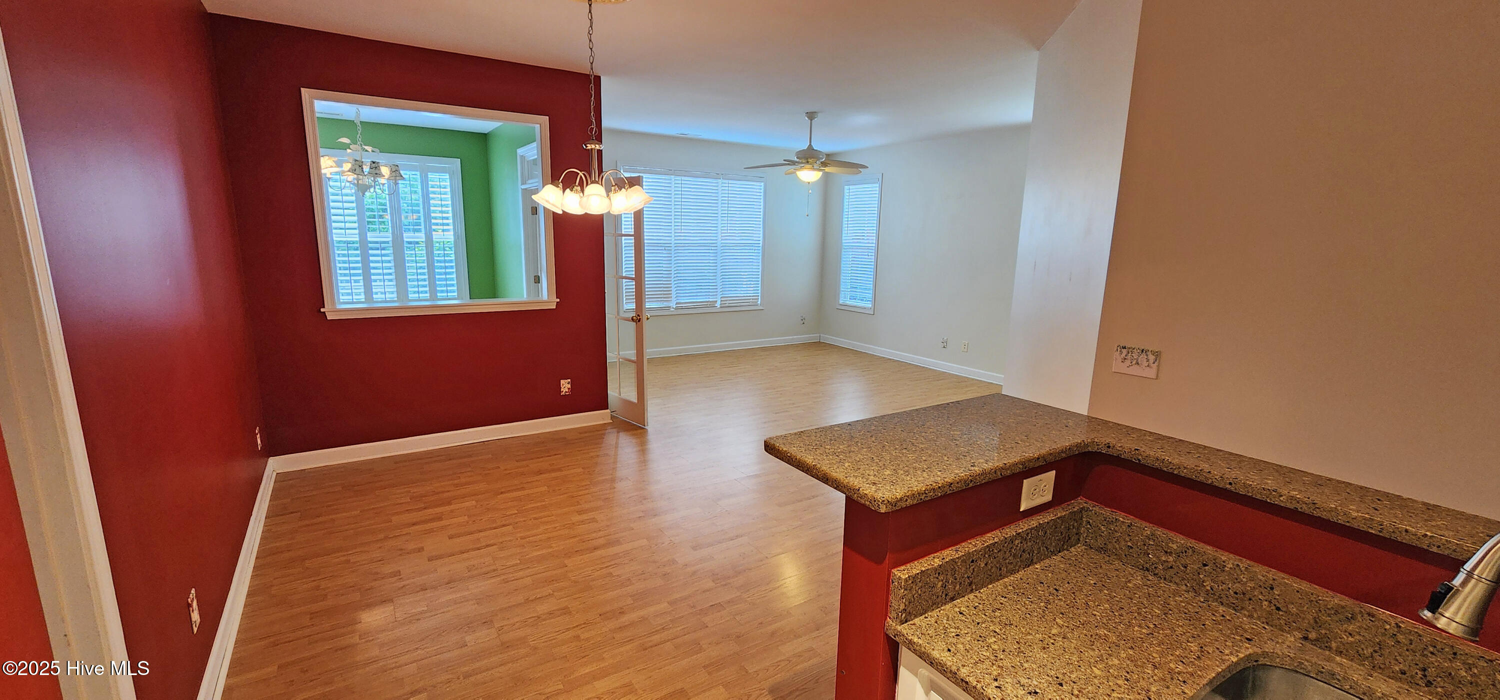 124 Azalea Drive Property Photo 6