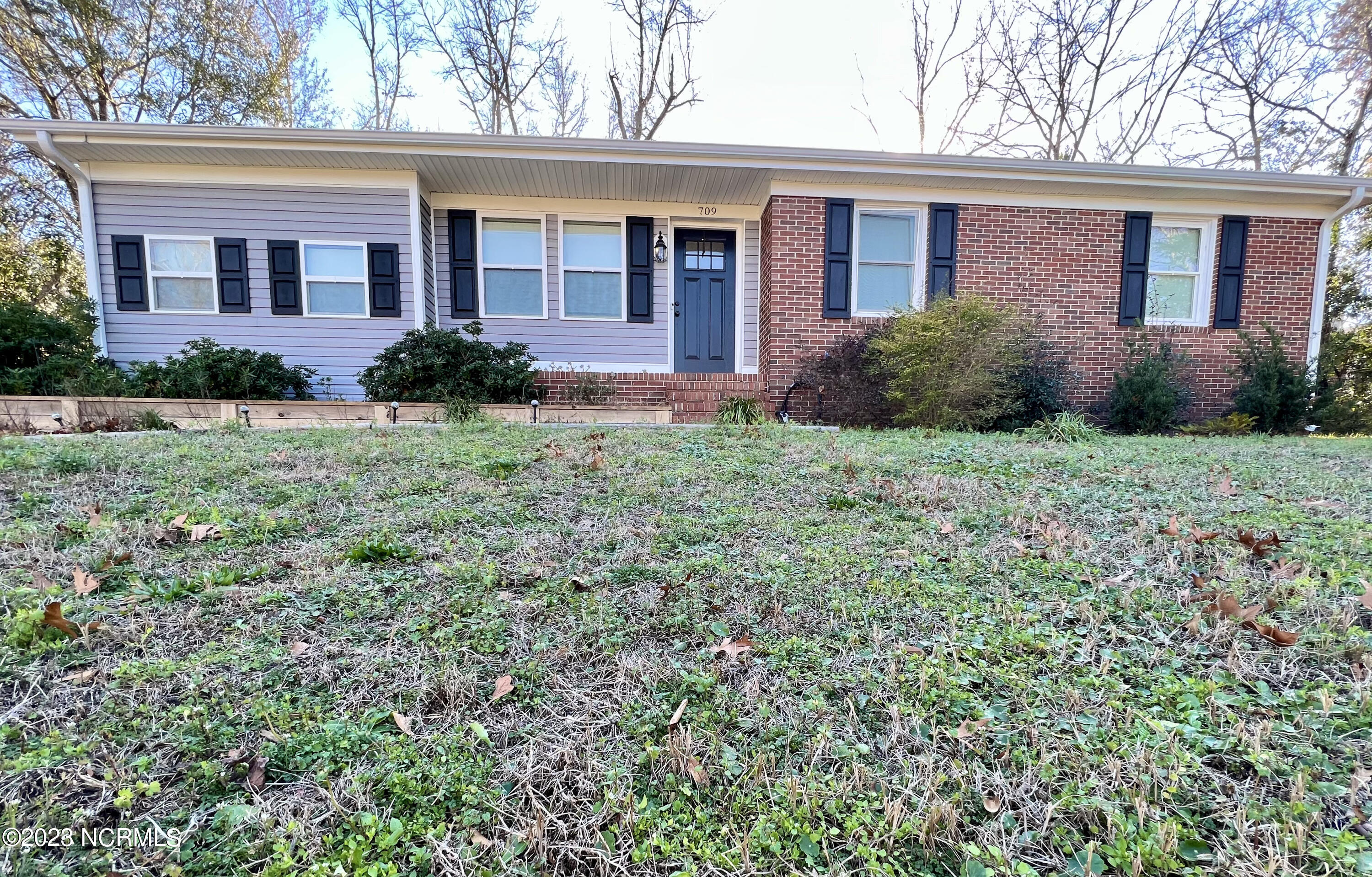 709 Lorraine Circle Property Photo