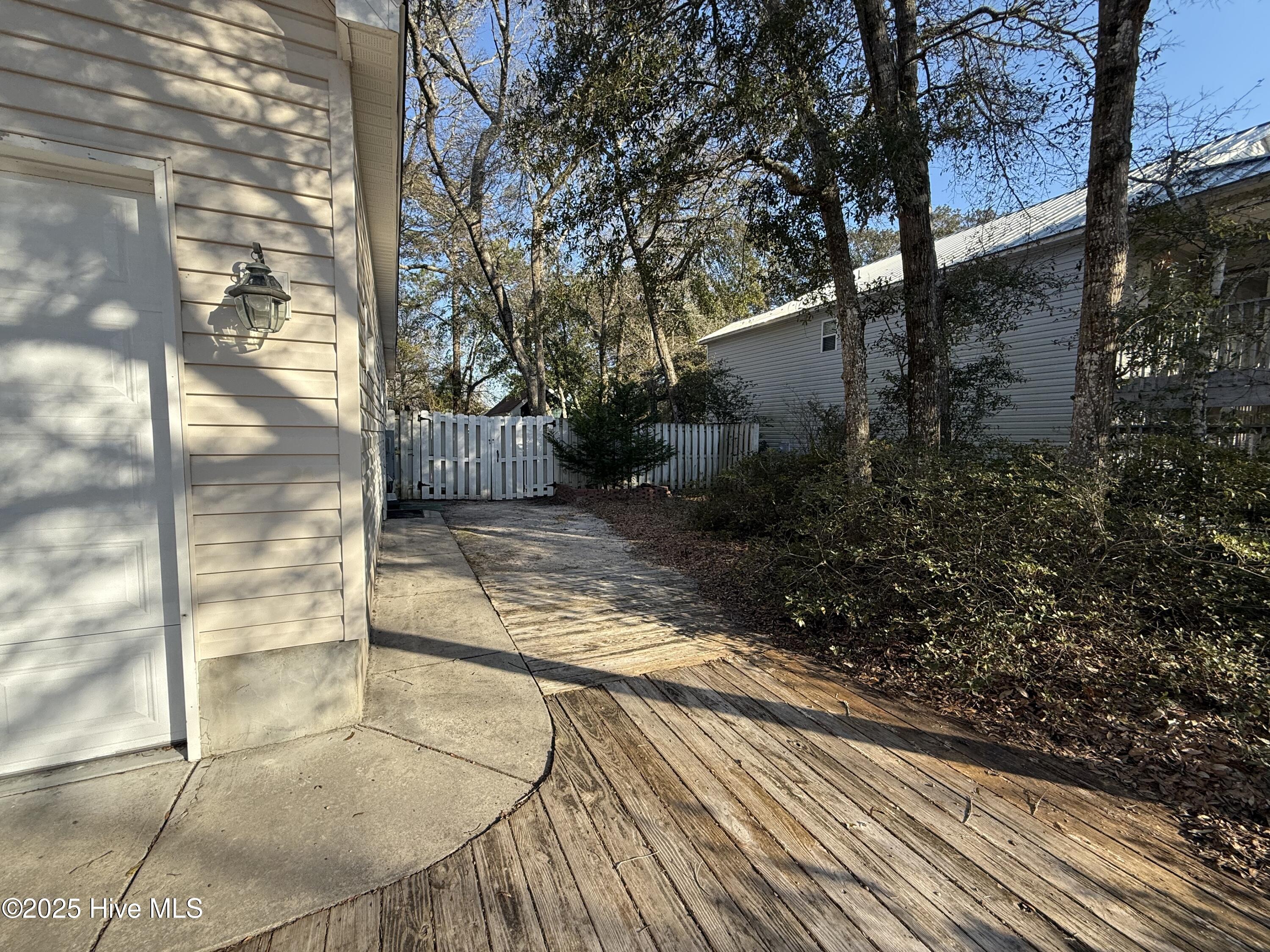 110 Se 7th Street Property Photo 6