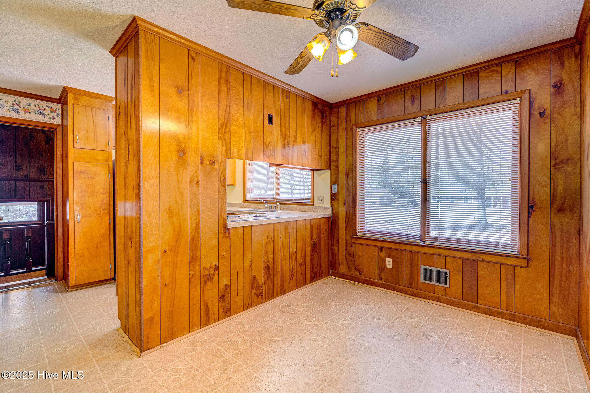 516 Bayshore Drive Property Photo 33