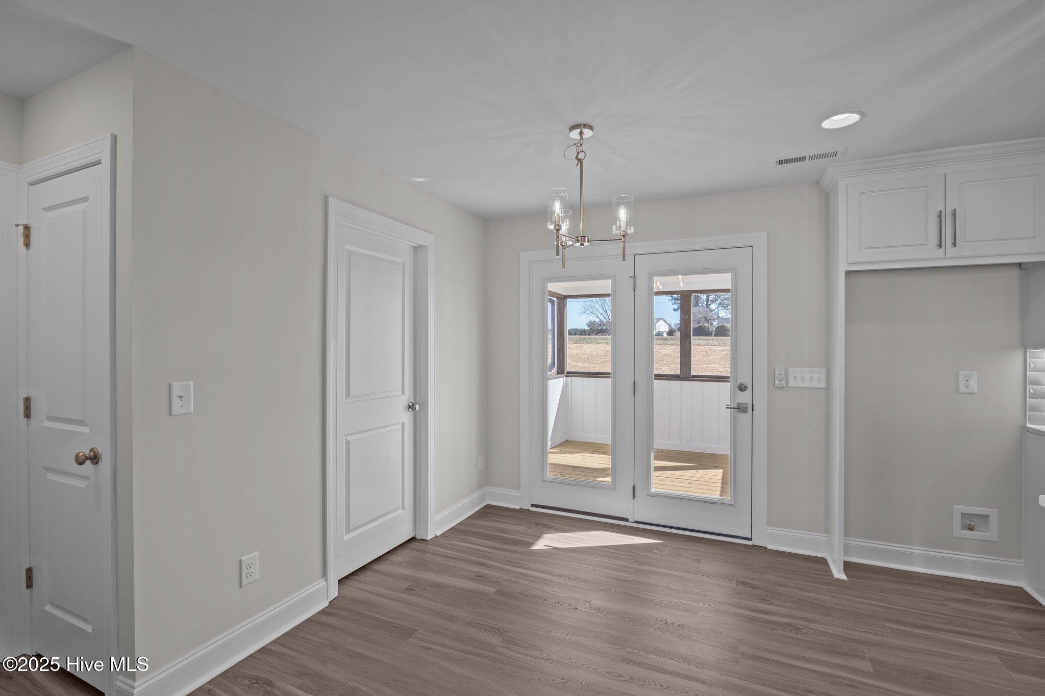 5059 Willows Edge Drive Property Photo 11