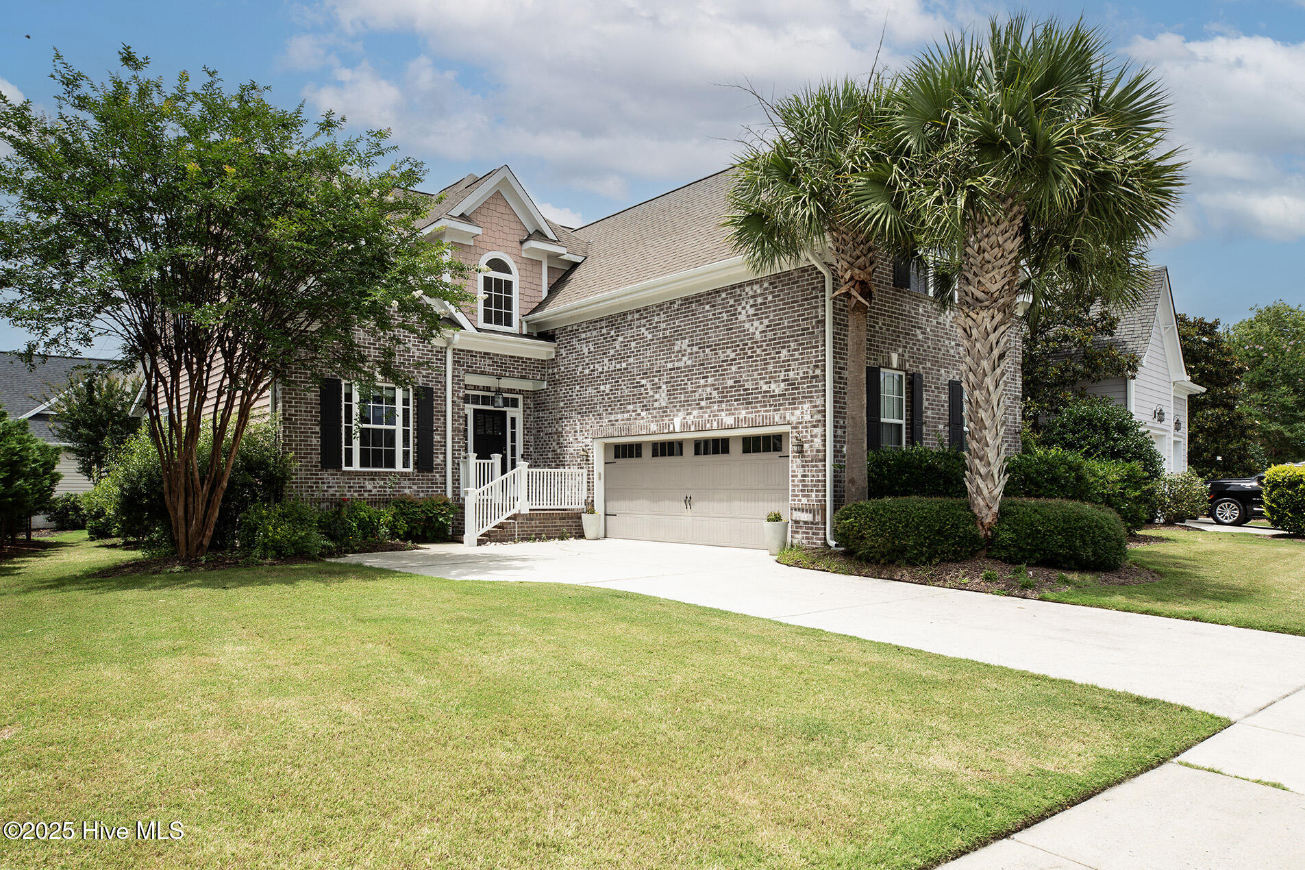 312 Moss Tree Drive Property Photo 1