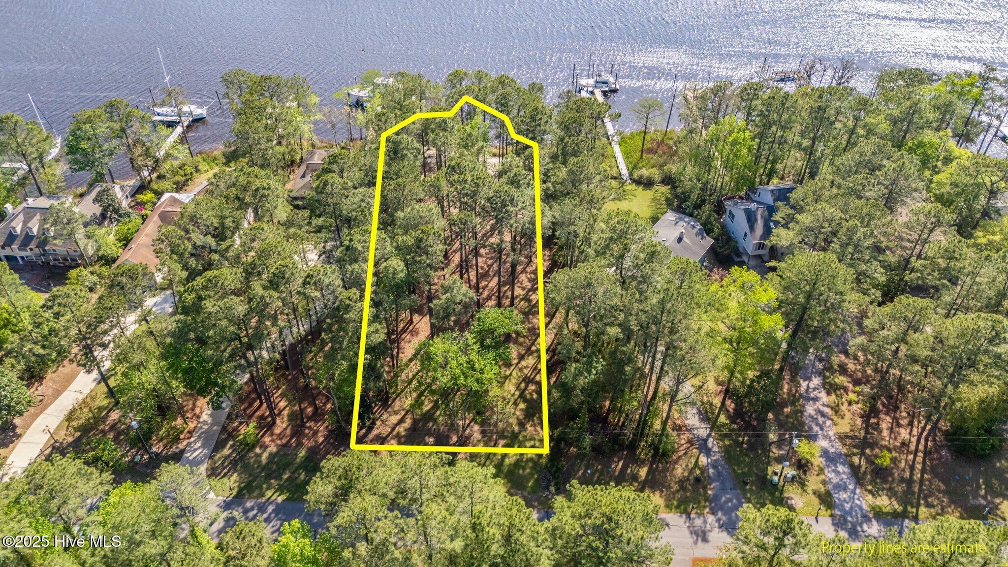 5514 Gondolier Drive Property Photo 2