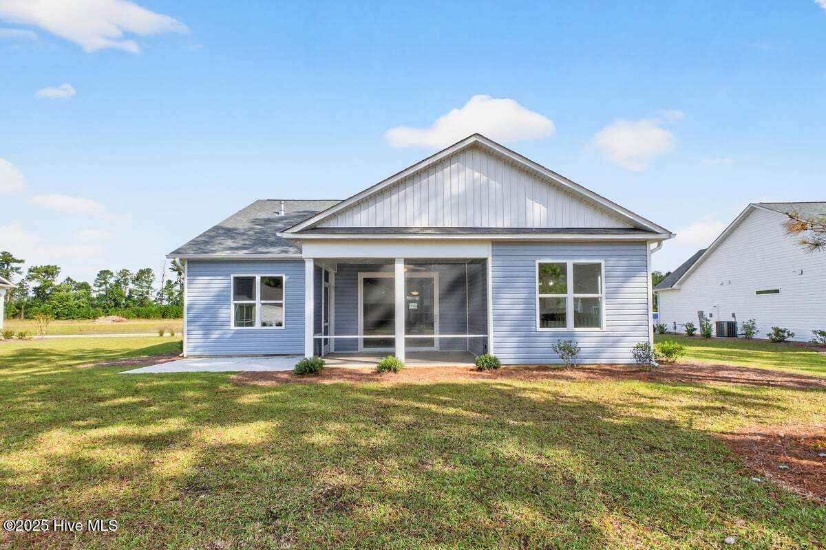 3789 Summer Breeze Court Property Photo 3